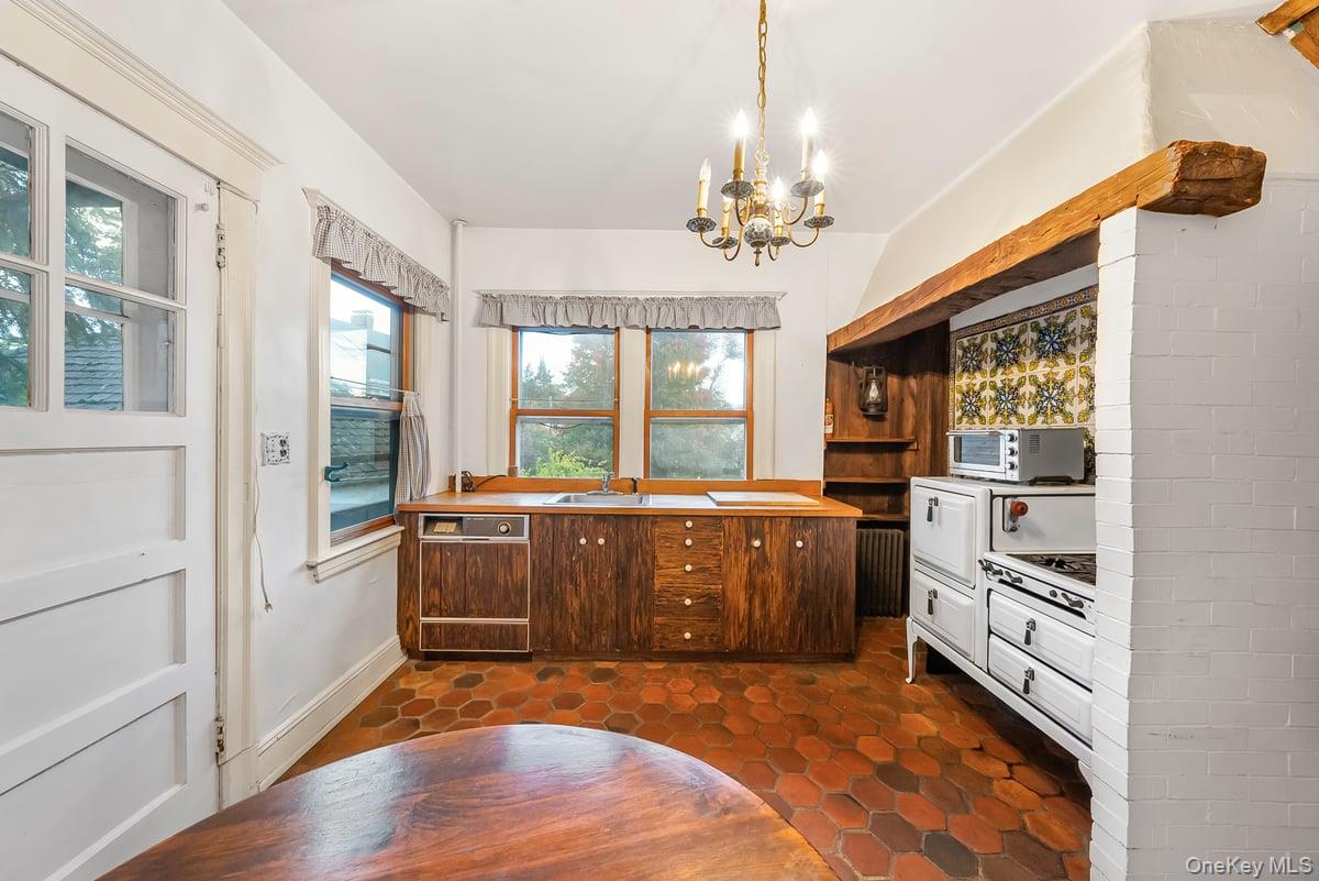 #8 photo, 43 Ridge Drive, Yonkers , NY 10705