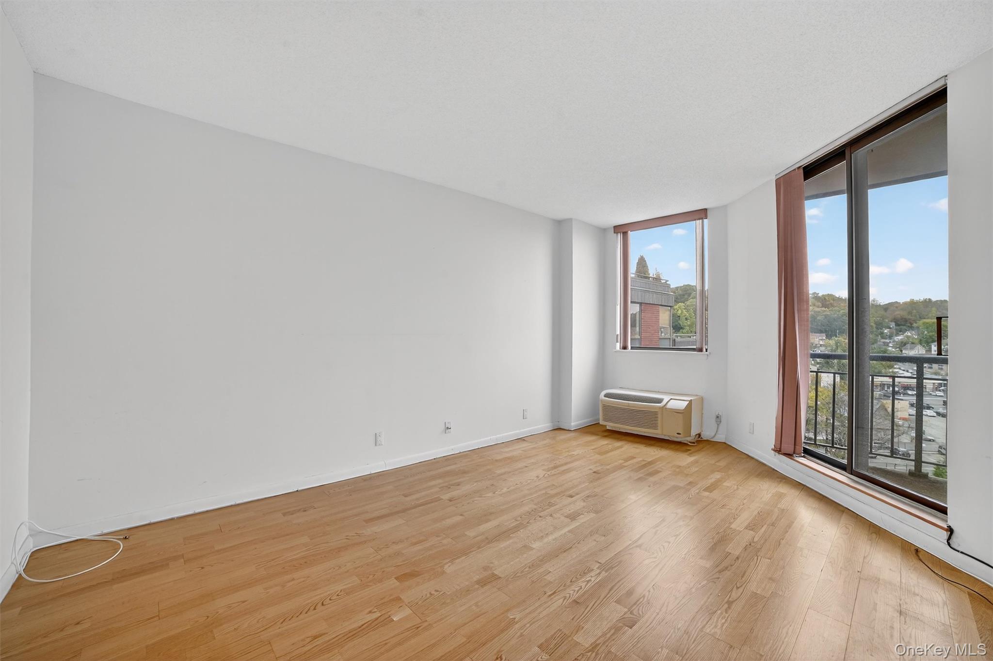 #14 photo, 50 E Hartsdale Avenue, Hartsdale , NY 10530