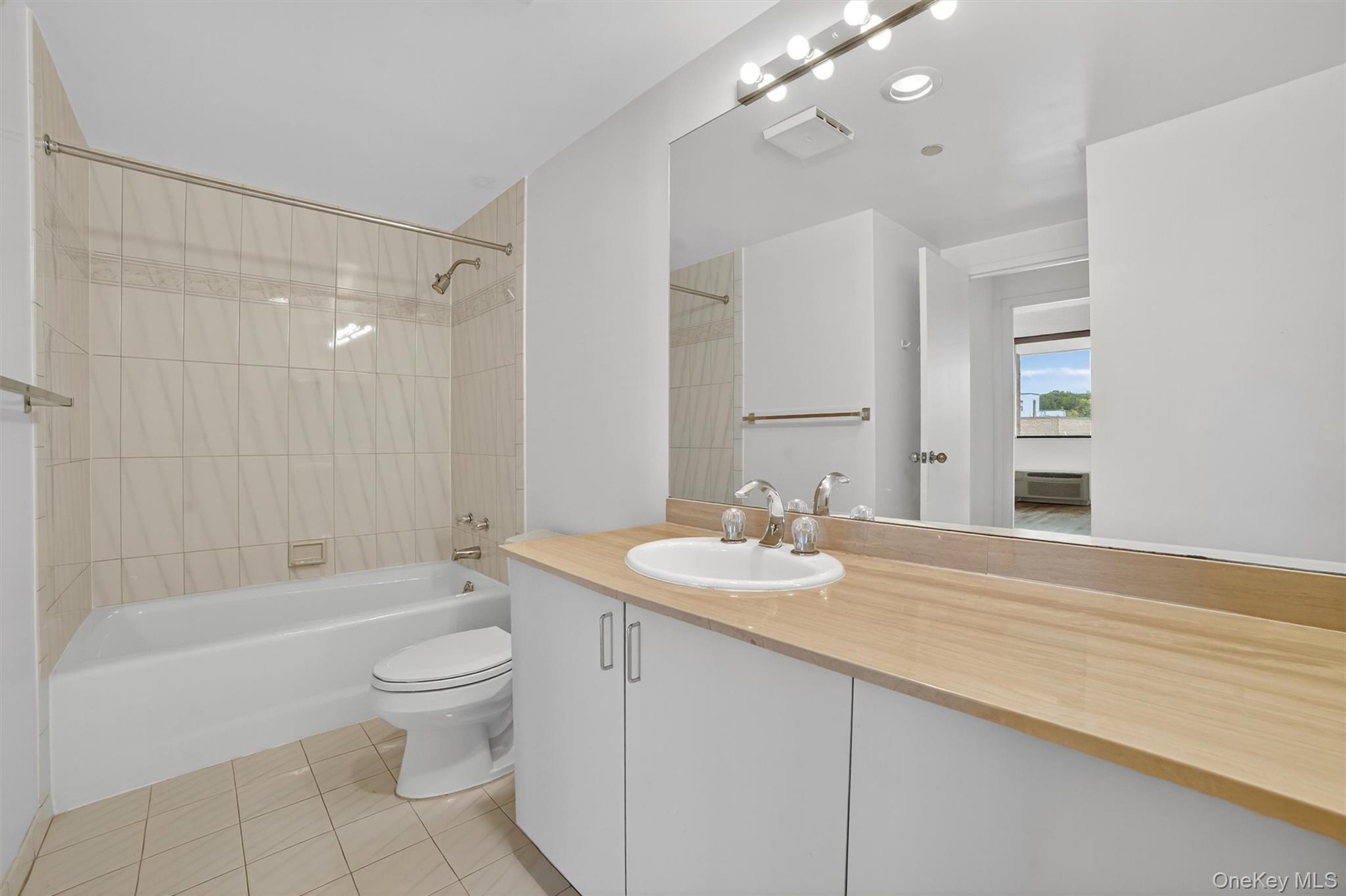 #17 photo, 50 E Hartsdale Avenue, Hartsdale , NY 10530