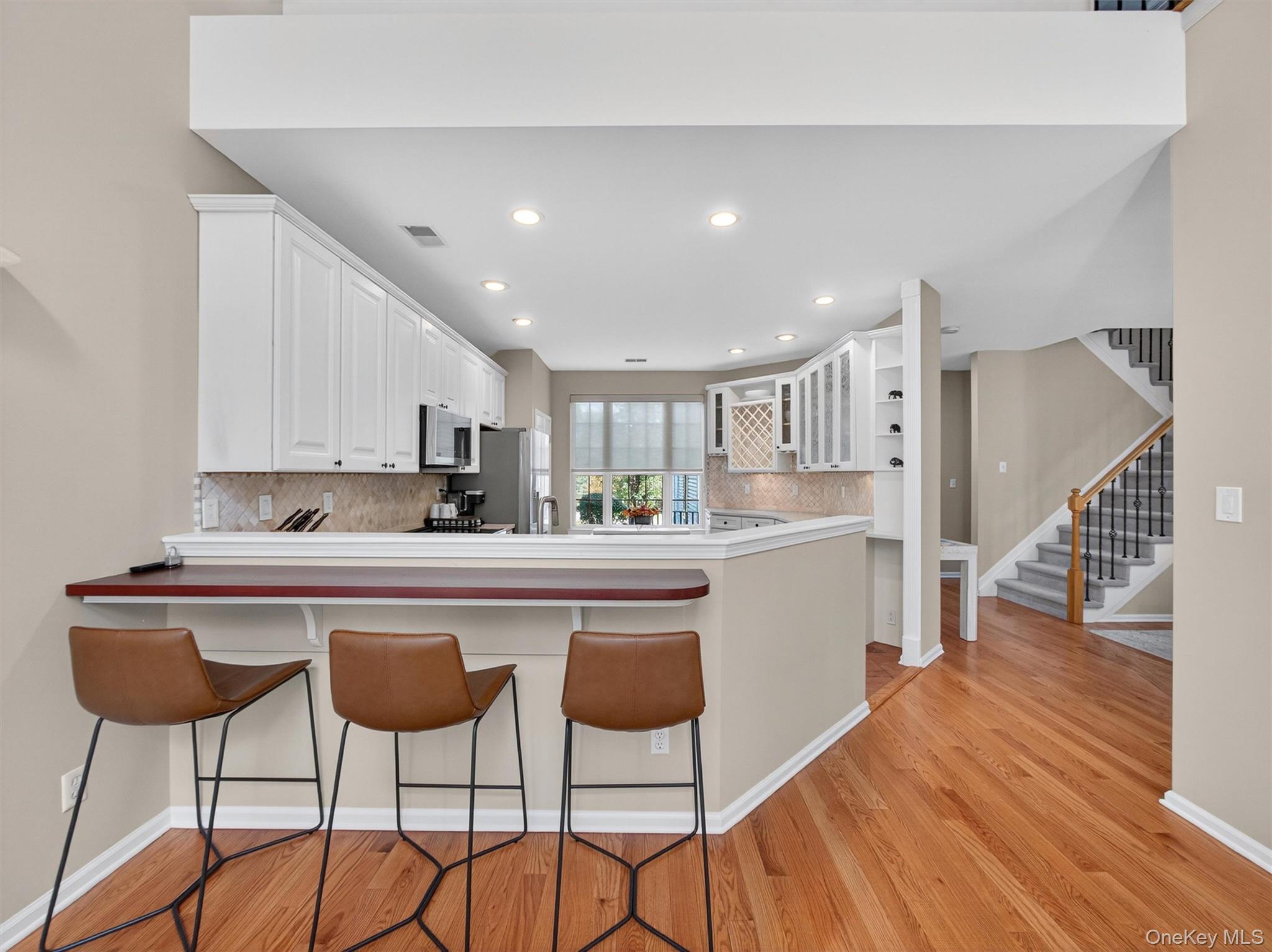 #8 photo, 221 Woodlands Drive, Tuxedo Park , NY 10987