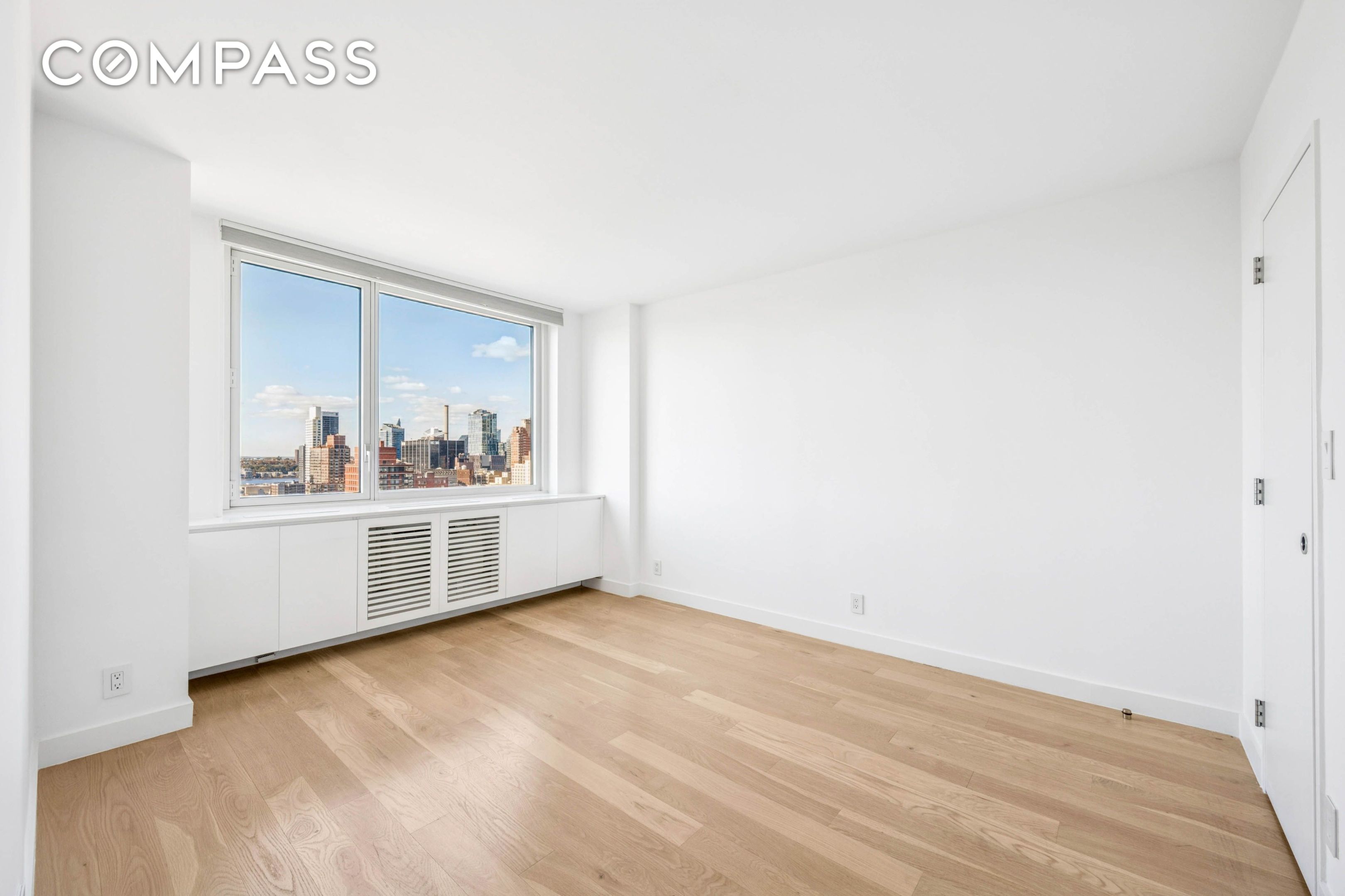 #4 photo, 301 W 53rd Street, マンハッタン Hell's Kitchen , NY 10019