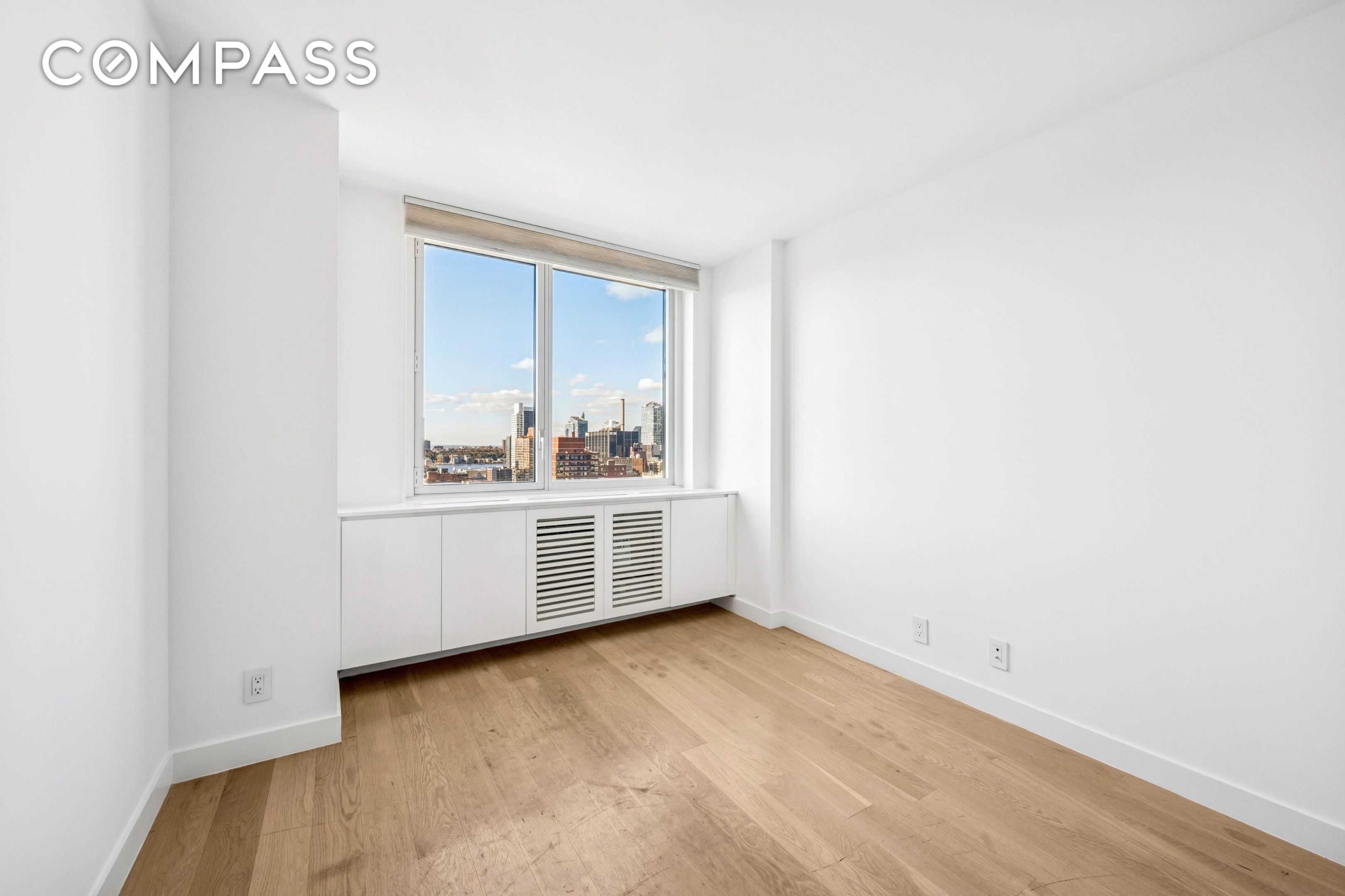 #7 photo, 301 W 53rd Street, マンハッタン Hell's Kitchen , NY 10019