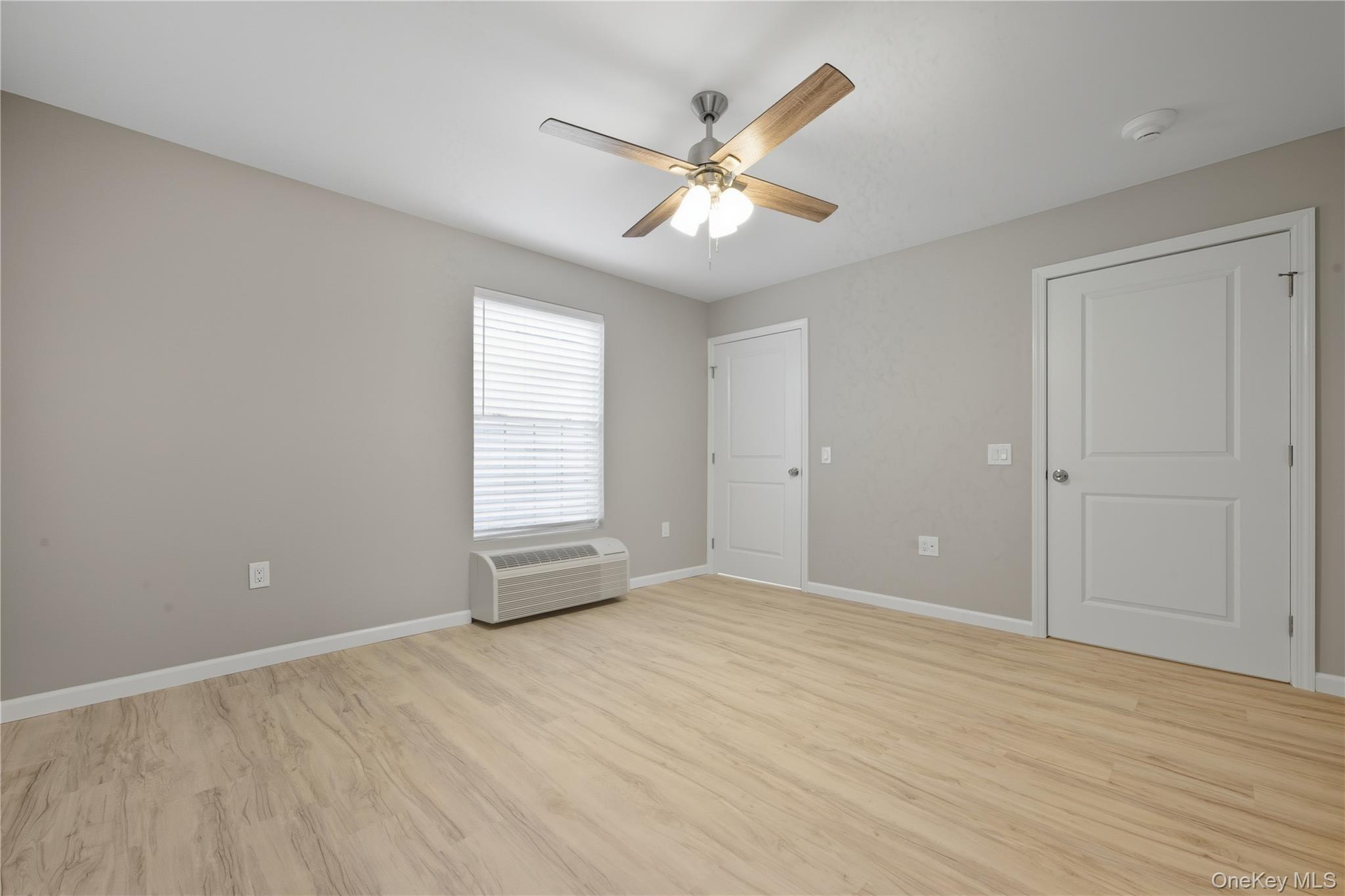 #13 photo, 71 N Main Street, ナッソー郡 Freeport , NY 11520