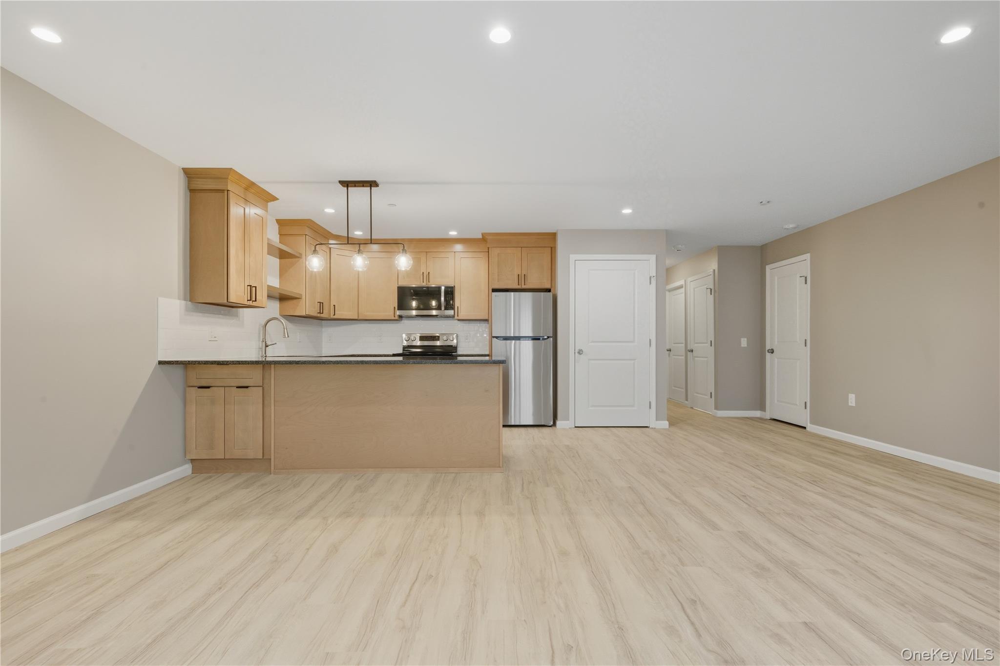 #7 photo, 71 N Main Street, ナッソー郡 Freeport , NY 11520