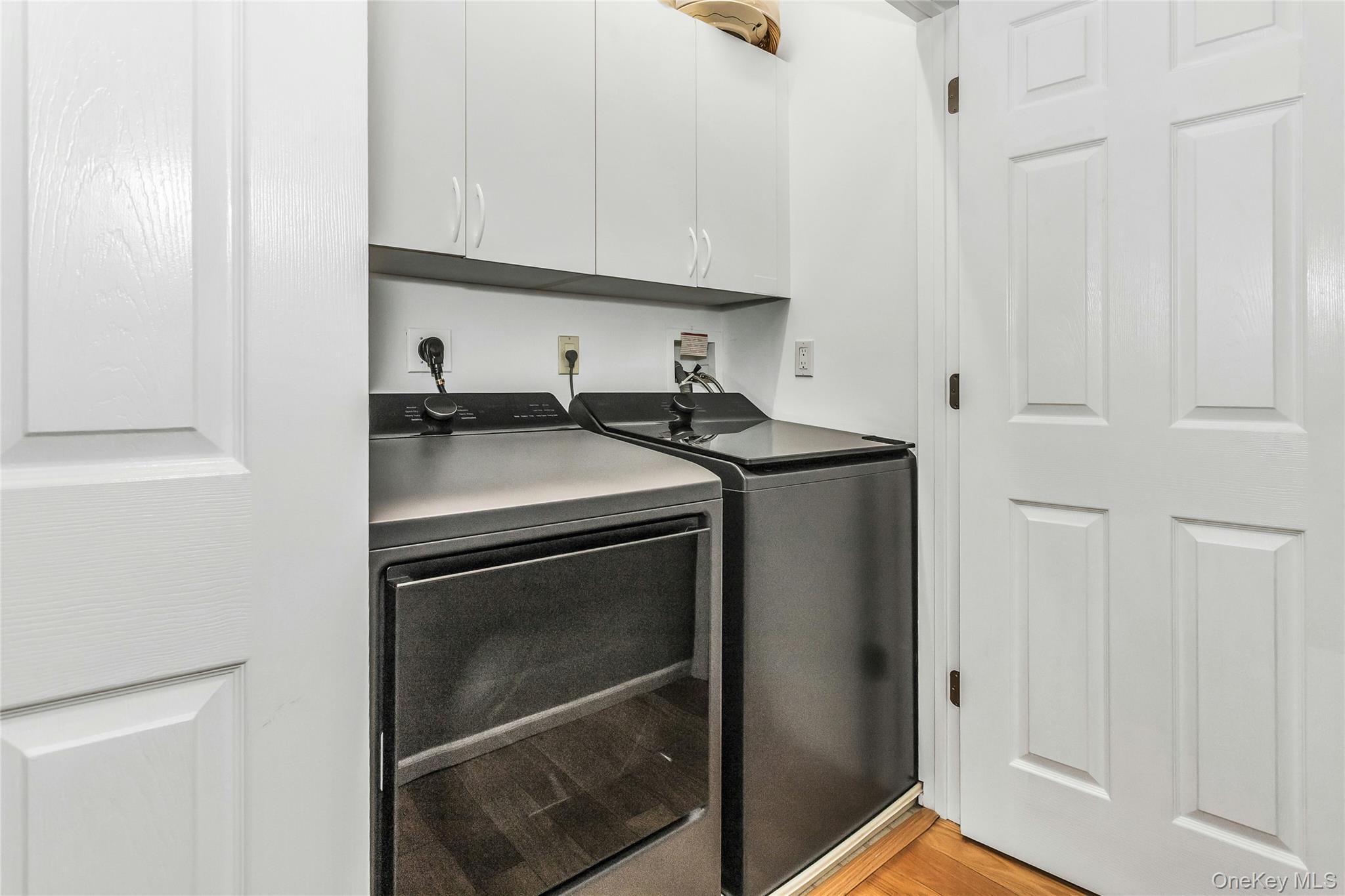 #12 photo, 99 Carriage Lane, Plainview , NY 11803