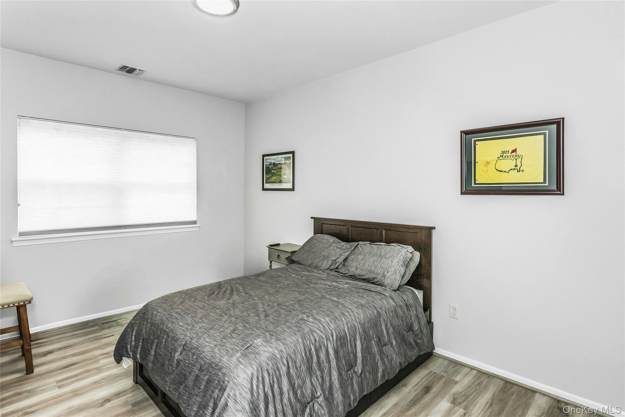 #8 photo, 99 Carriage Lane, Plainview , NY 11803