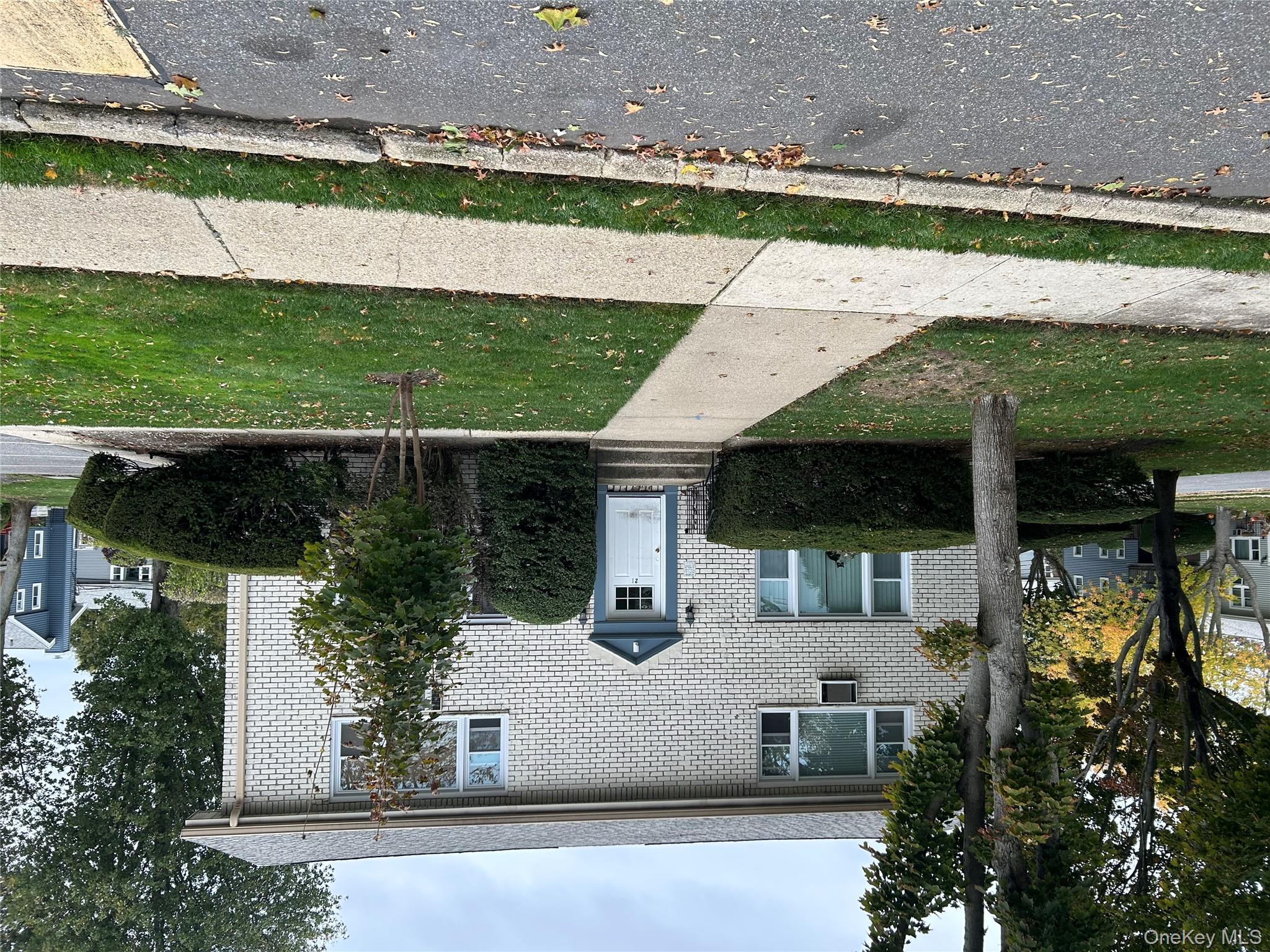 #1 photo, 21 Arch Lane, サフォーク郡 Islip , NY 11751