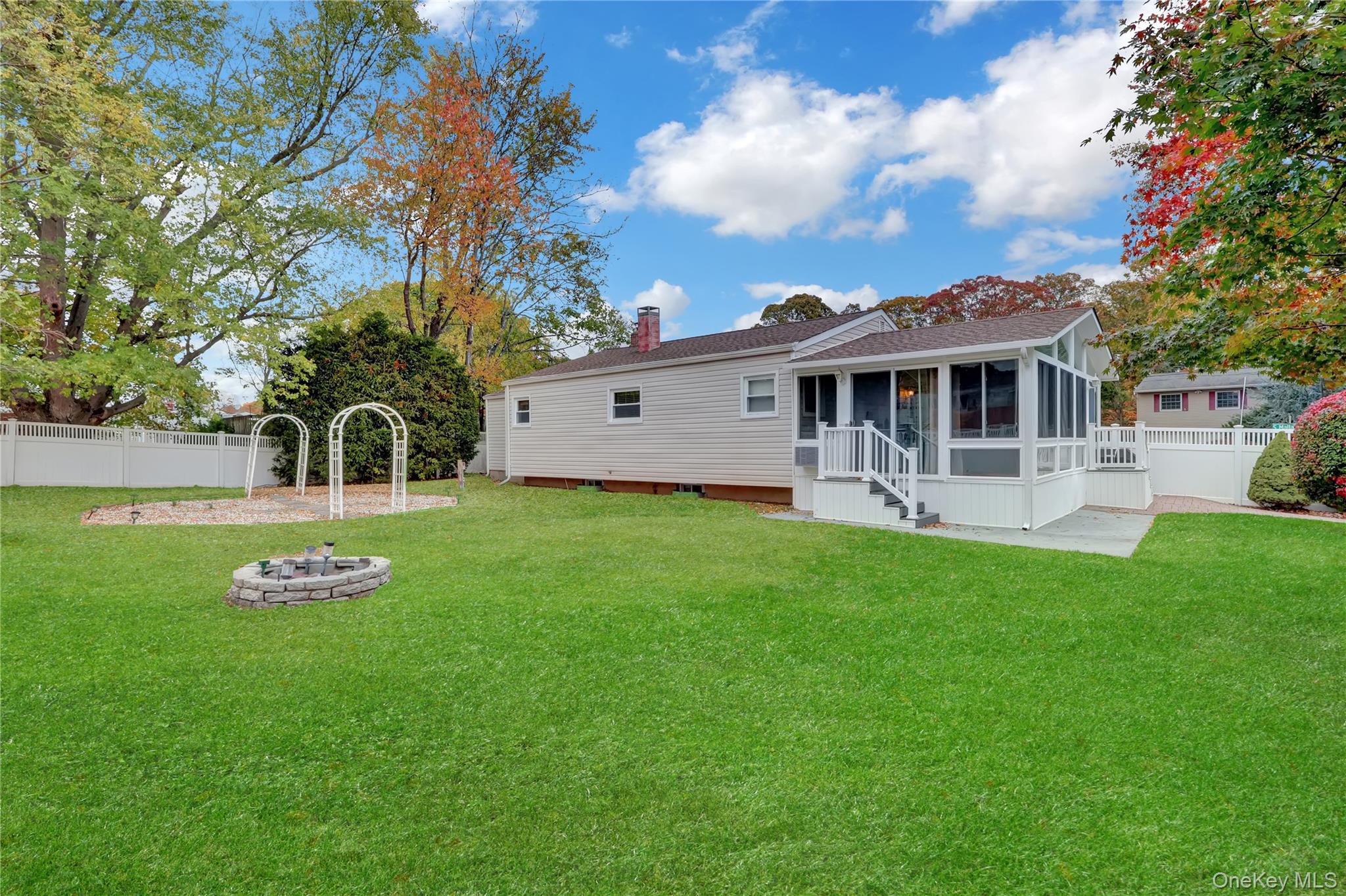 #7 photo, 42 S Mallard Avenue, サフォーク郡 Selden , NY 11784