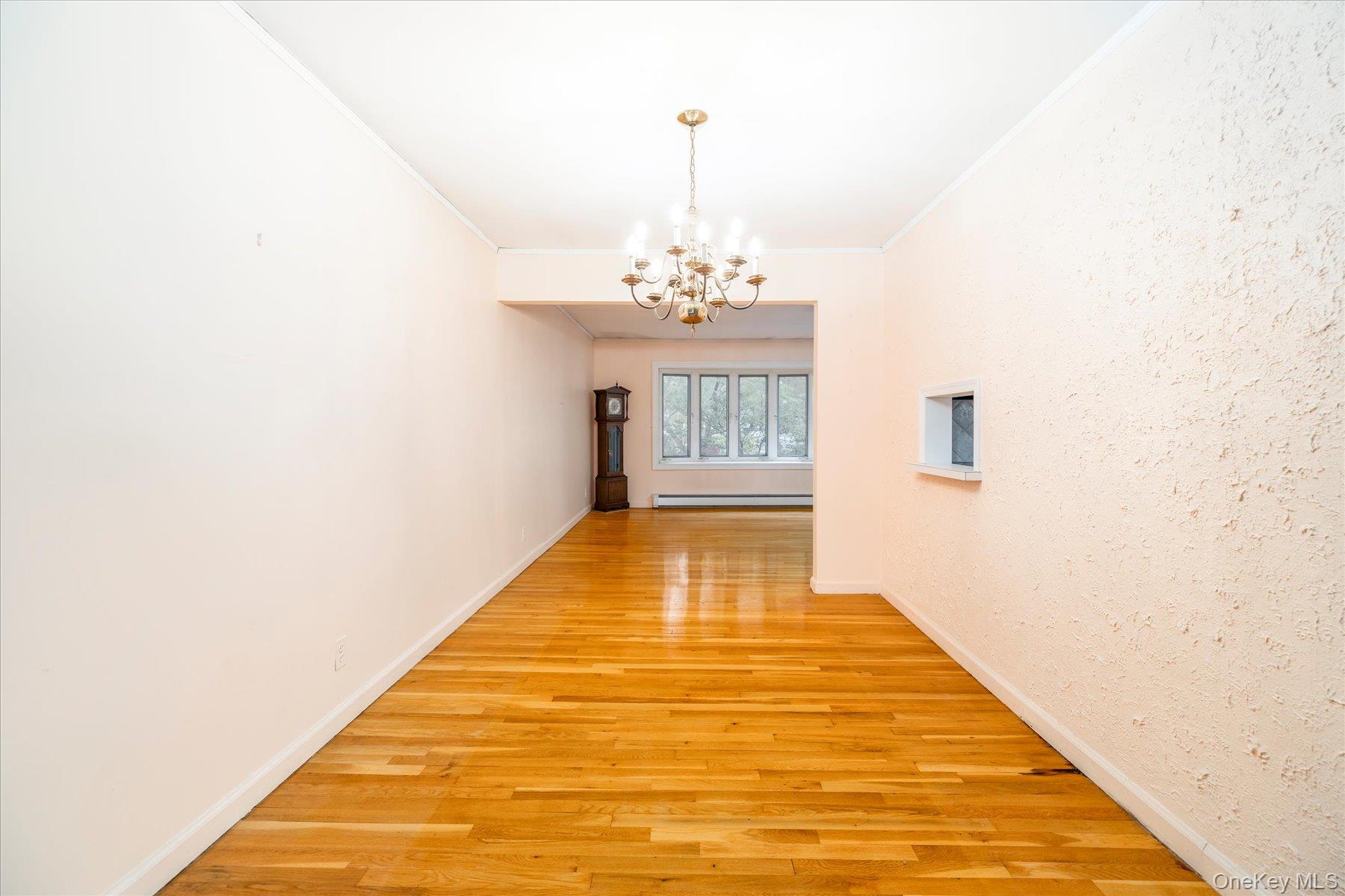 #10 photo, 8 Keats Place, Greenlawn , NY 11740