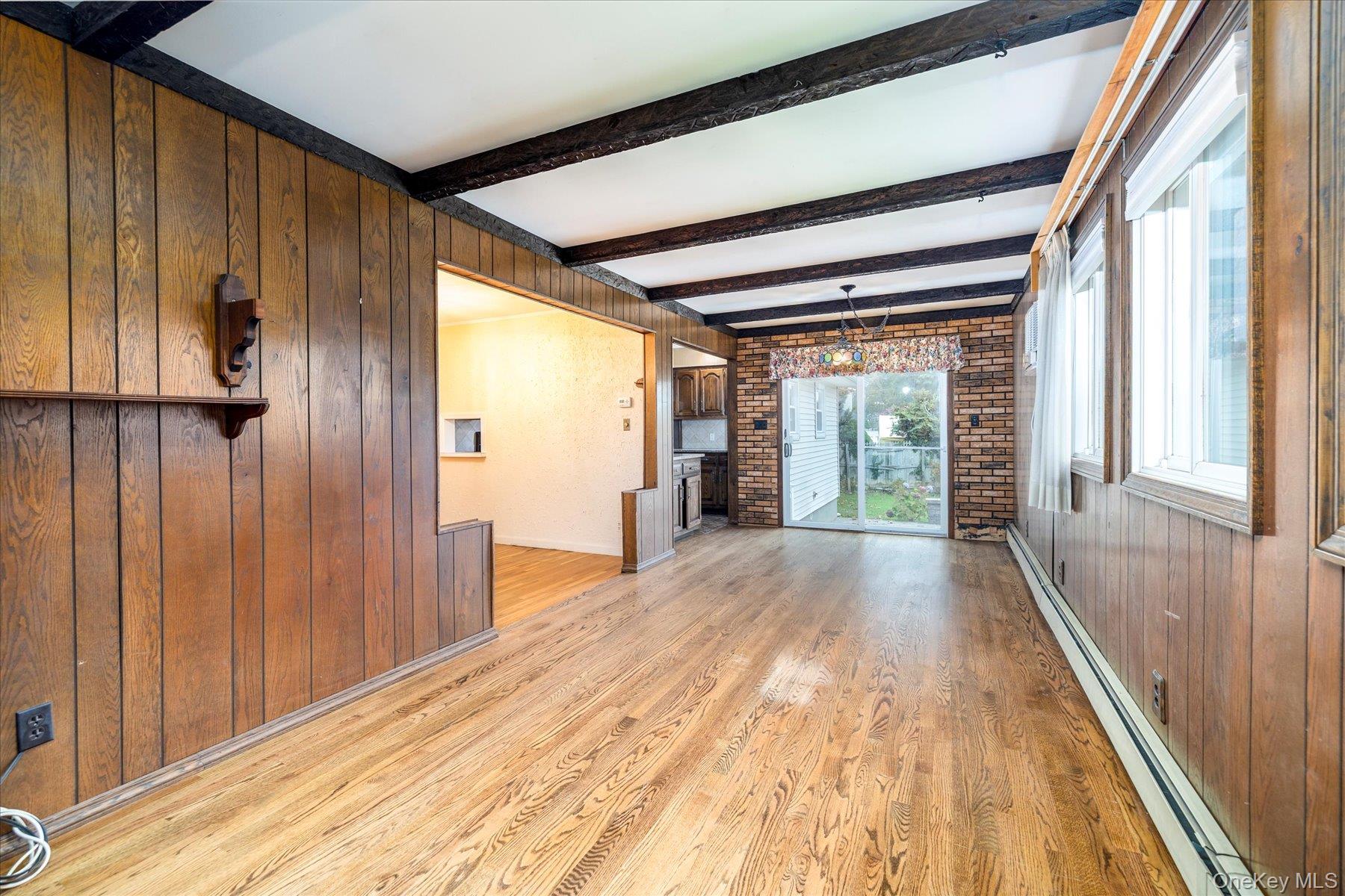 #12 photo, 8 Keats Place, Greenlawn , NY 11740