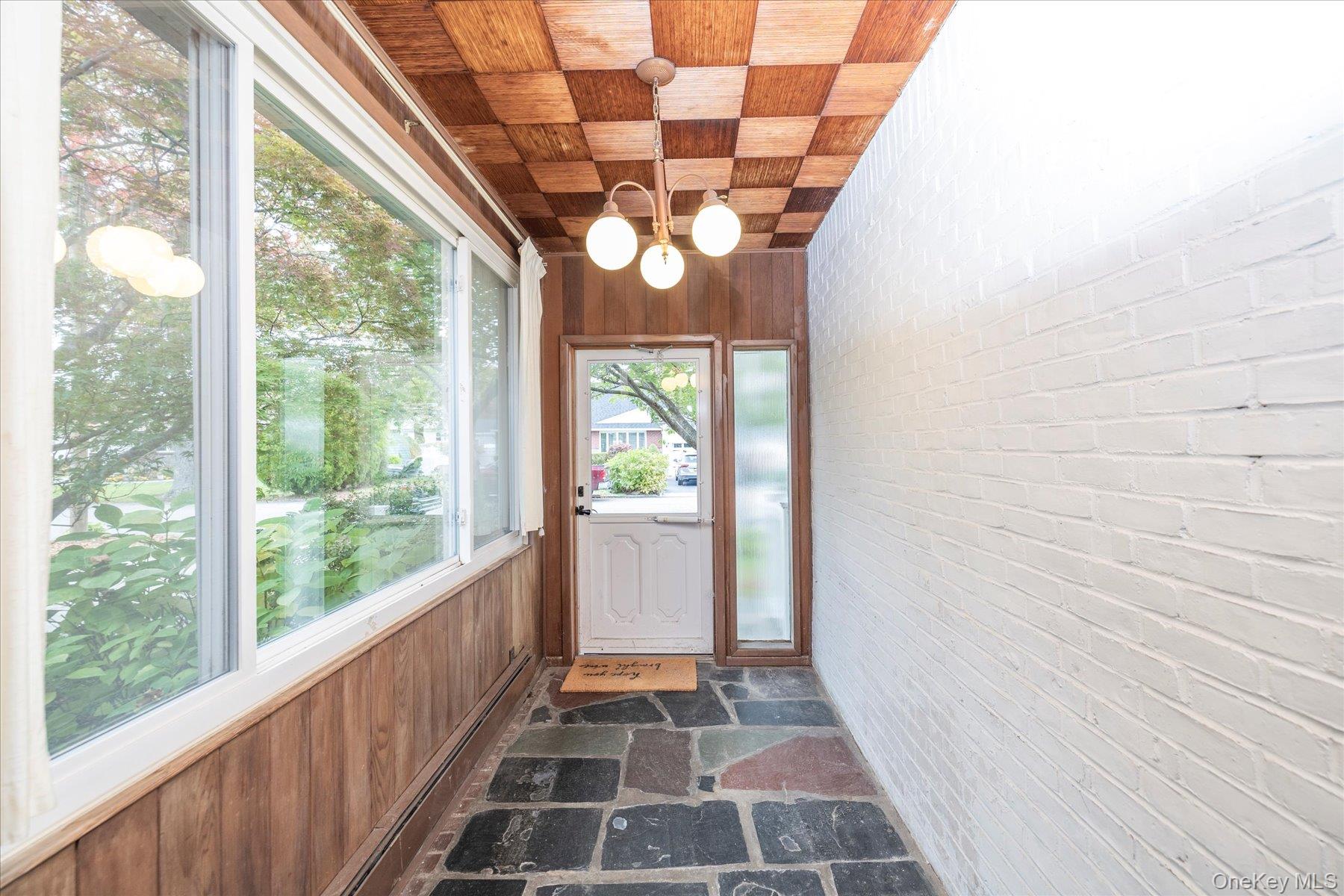 #19 photo, 8 Keats Place, Greenlawn , NY 11740