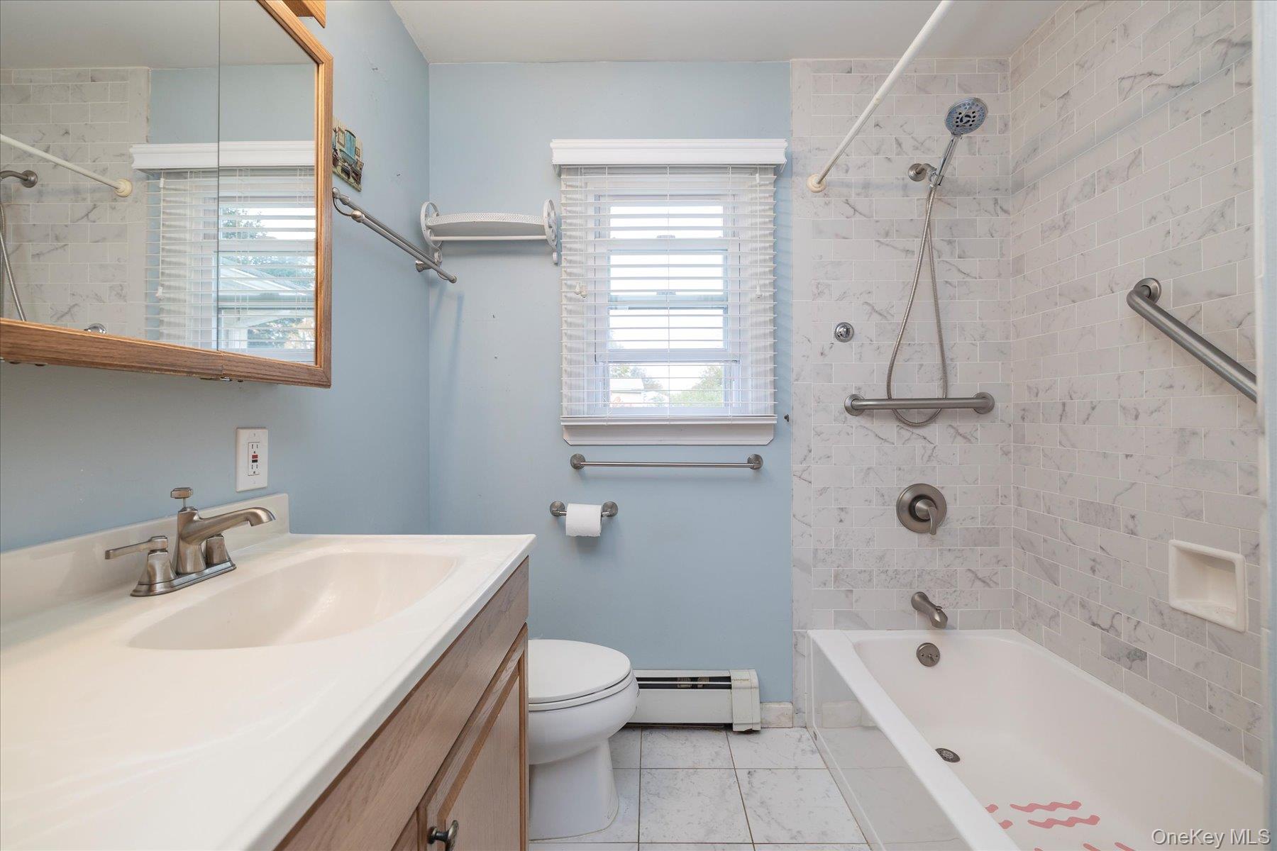 #20 photo, 8 Keats Place, Greenlawn , NY 11740