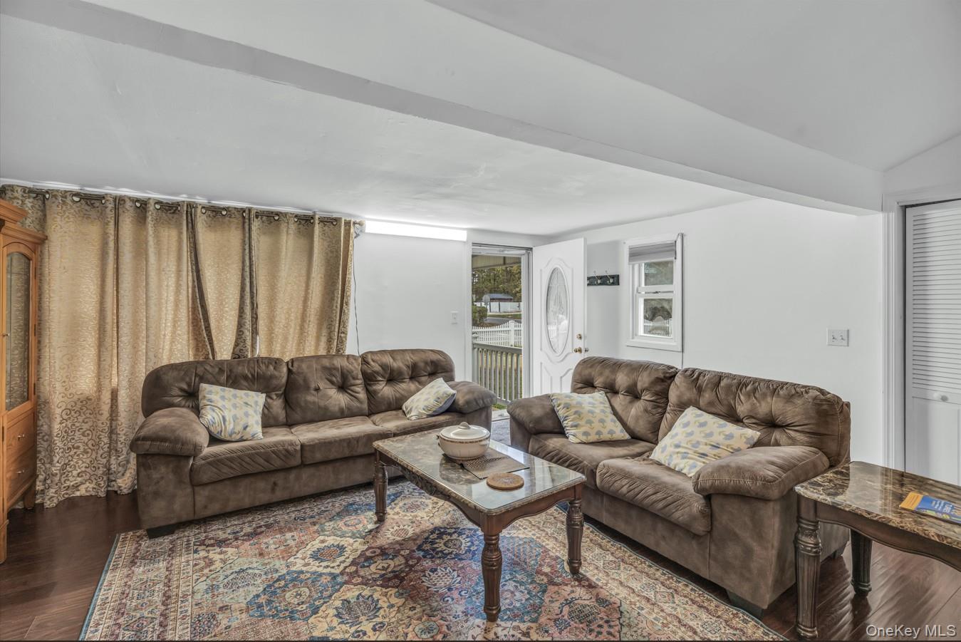 #7 photo, 120 Somerset Avenue, サフォーク郡 Mastic , NY 11950