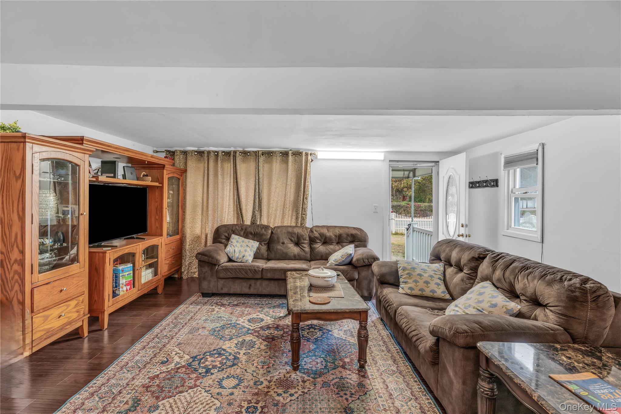 #8 photo, 120 Somerset Avenue, サフォーク郡 Mastic , NY 11950