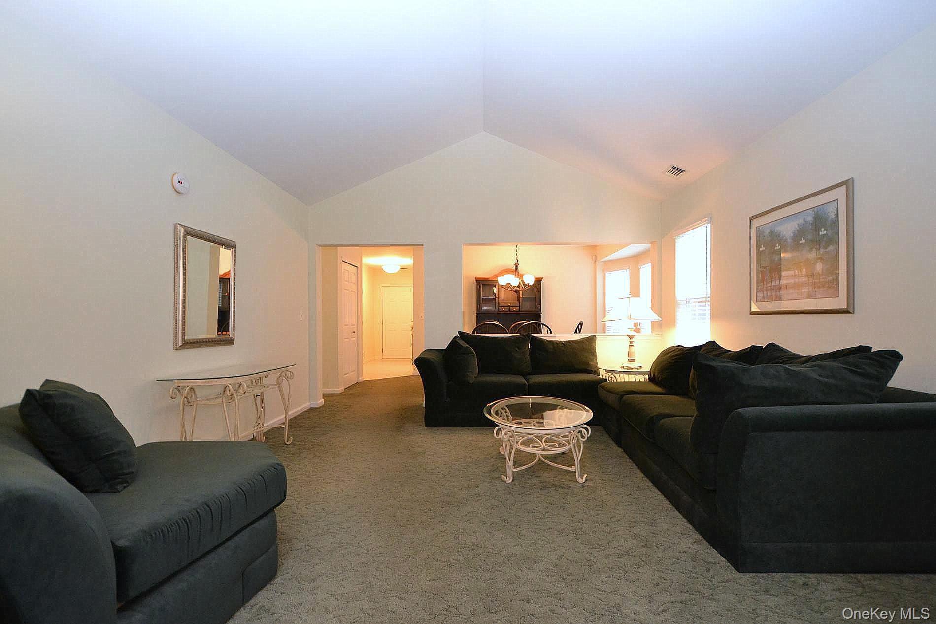 #10 photo, 1 Philip Lane, サフォーク郡 Middle Island , NY 11953