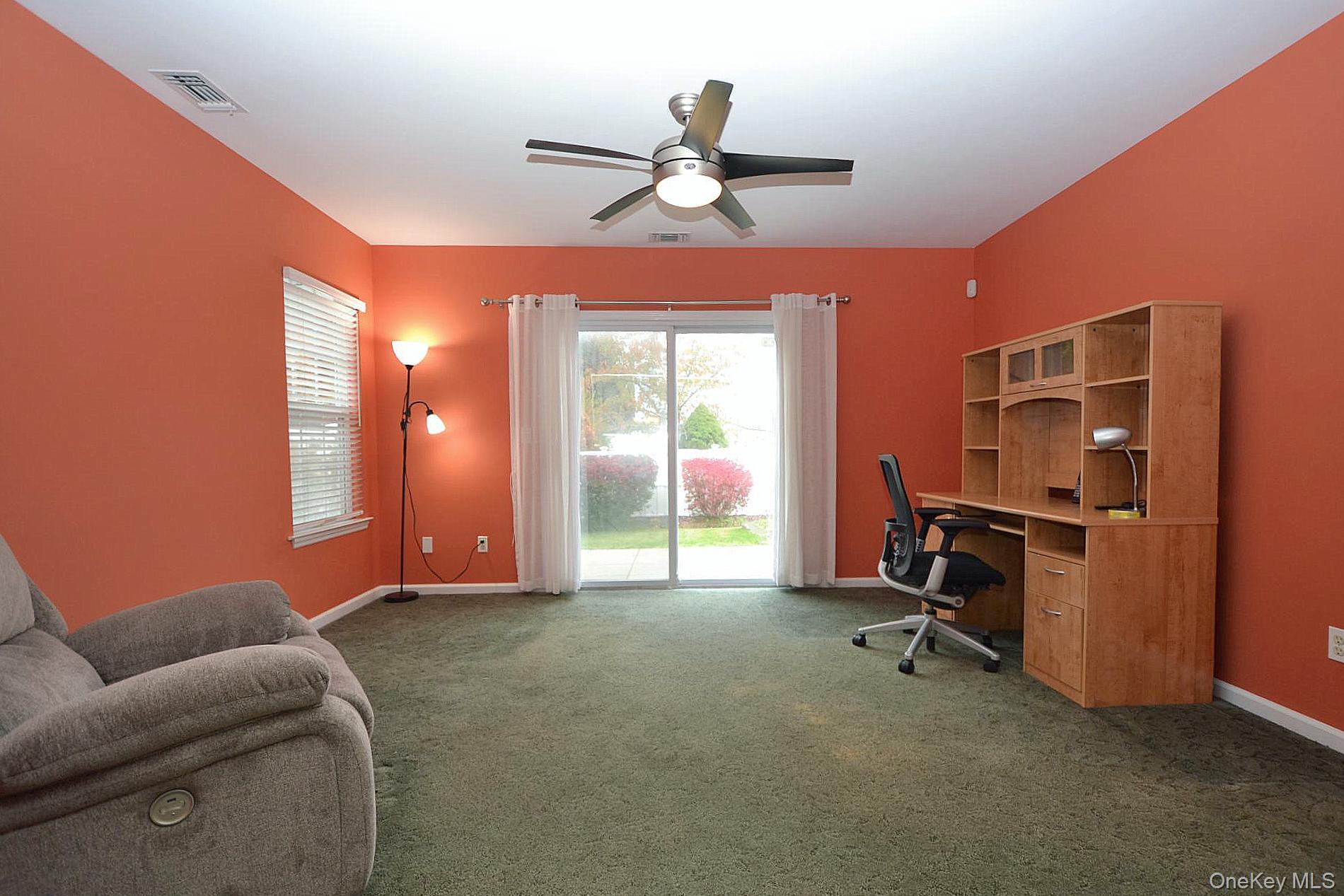 #15 photo, 1 Philip Lane, サフォーク郡 Middle Island , NY 11953