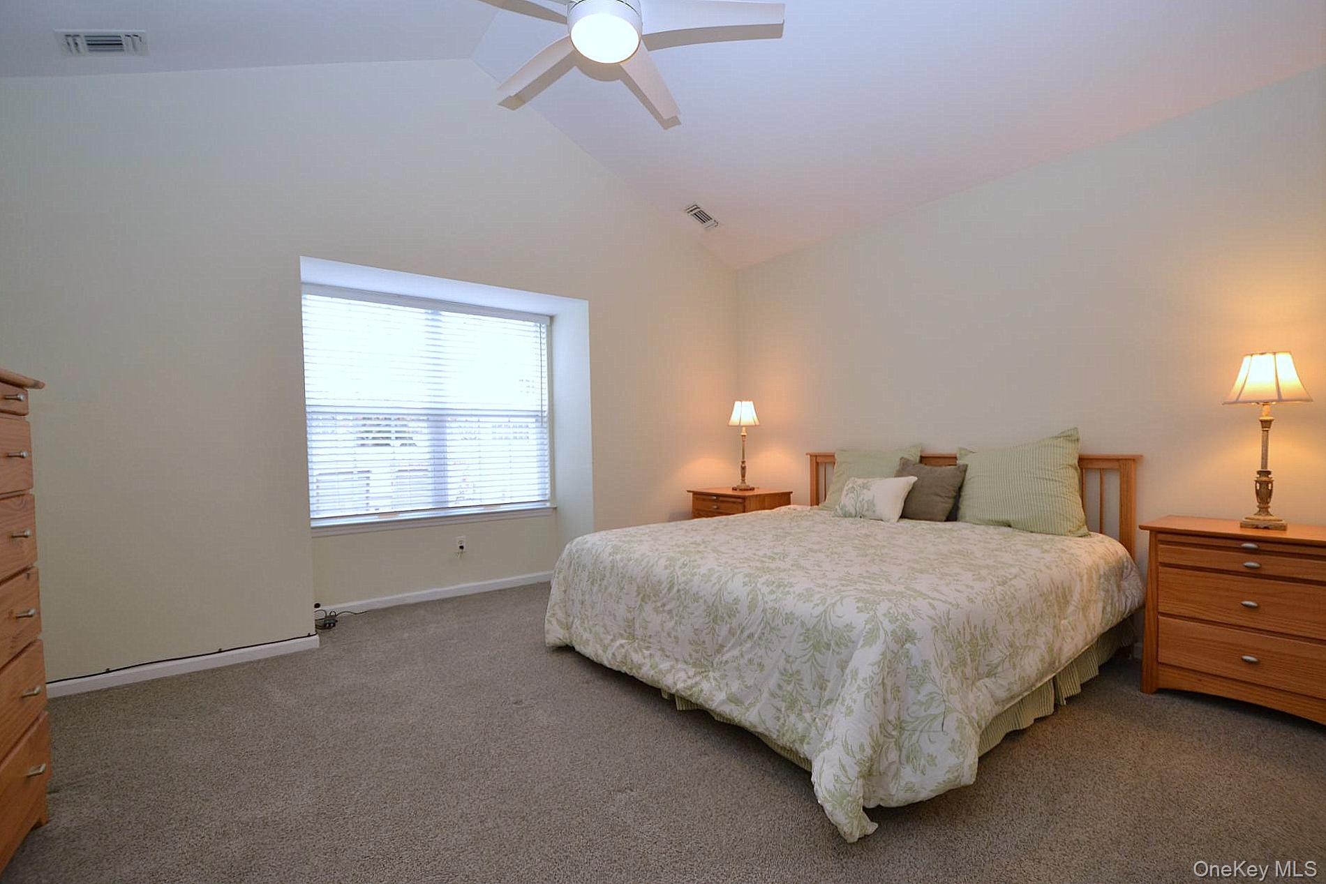 #17 photo, 1 Philip Lane, サフォーク郡 Middle Island , NY 11953