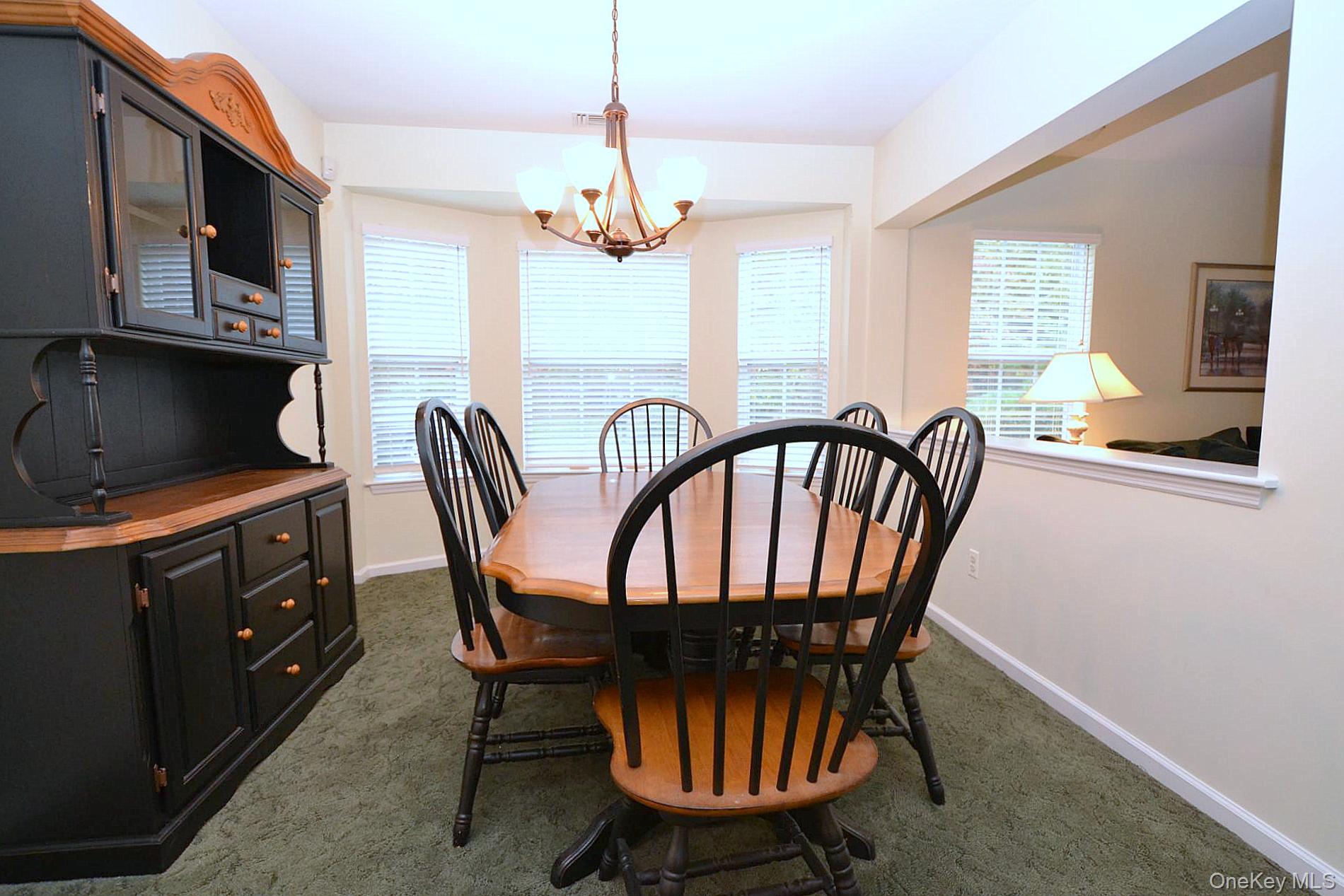 #9 photo, 1 Philip Lane, サフォーク郡 Middle Island , NY 11953