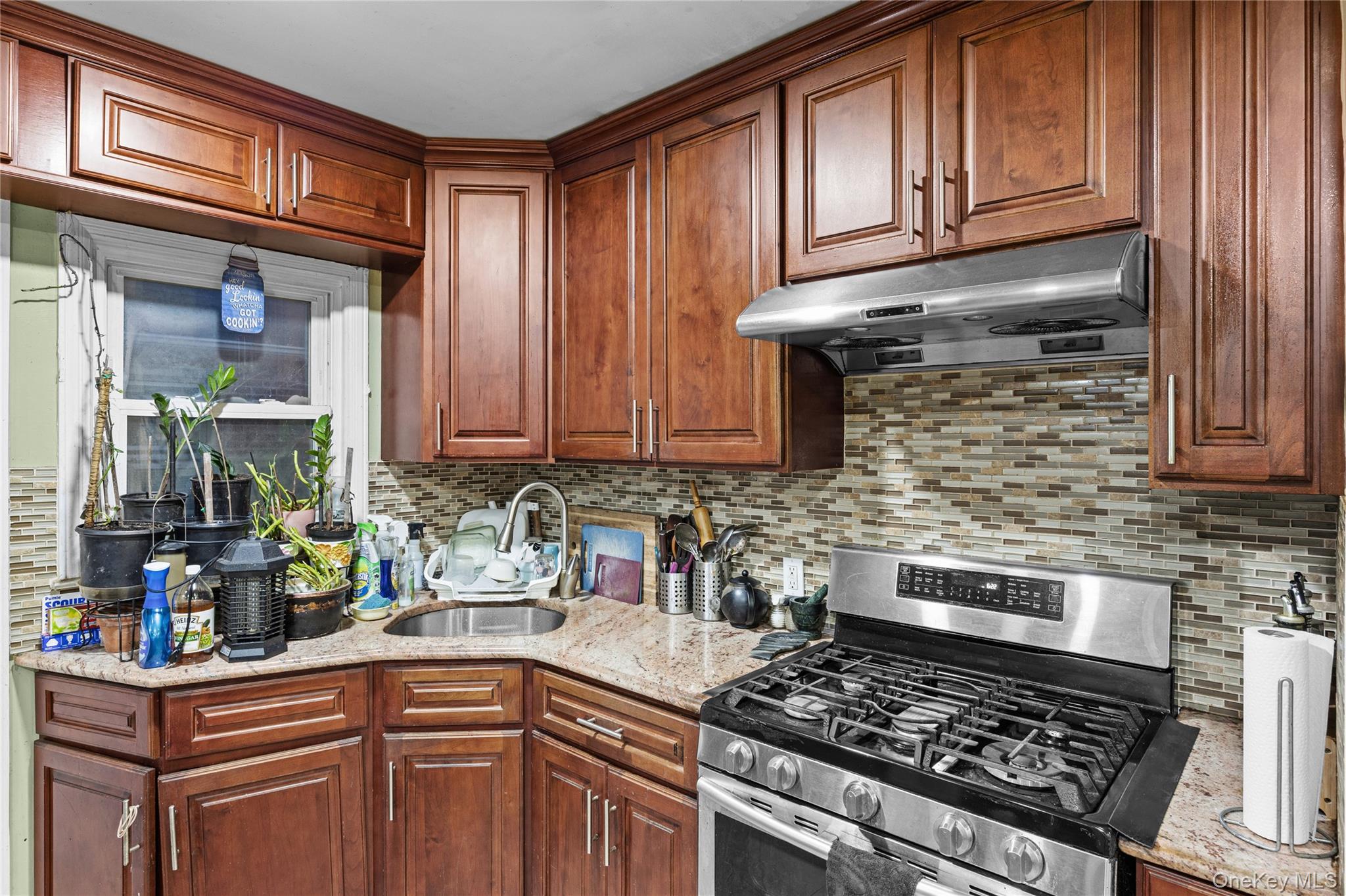 #11 photo, 24612 86th Road, クイーンズ区 Bellerose , NY 11426