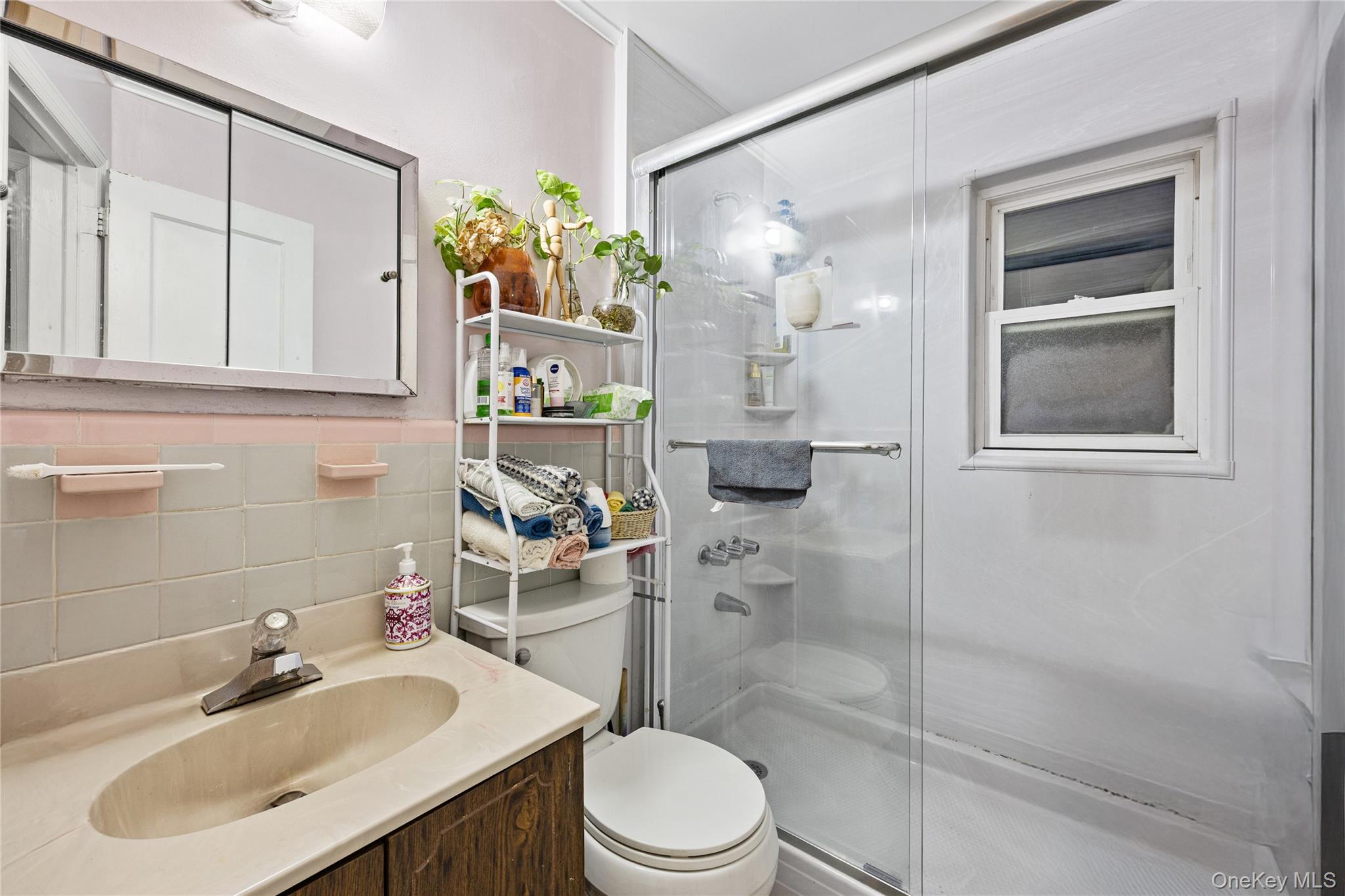 #15 photo, 24612 86th Road, クイーンズ区 Bellerose , NY 11426