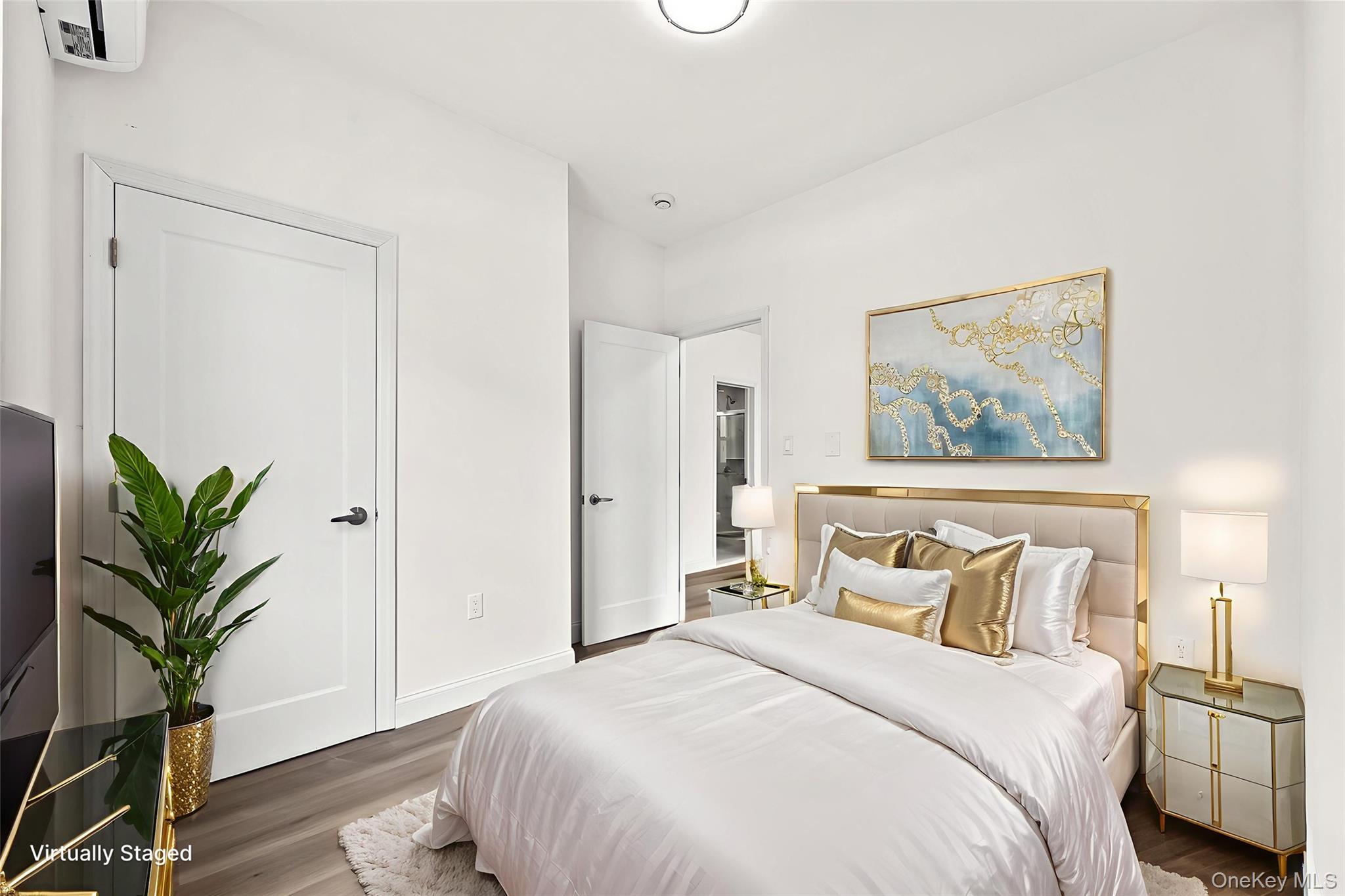 #13 photo, 9629 Corona Avenue, クイーンズ区 Corona , NY 11368