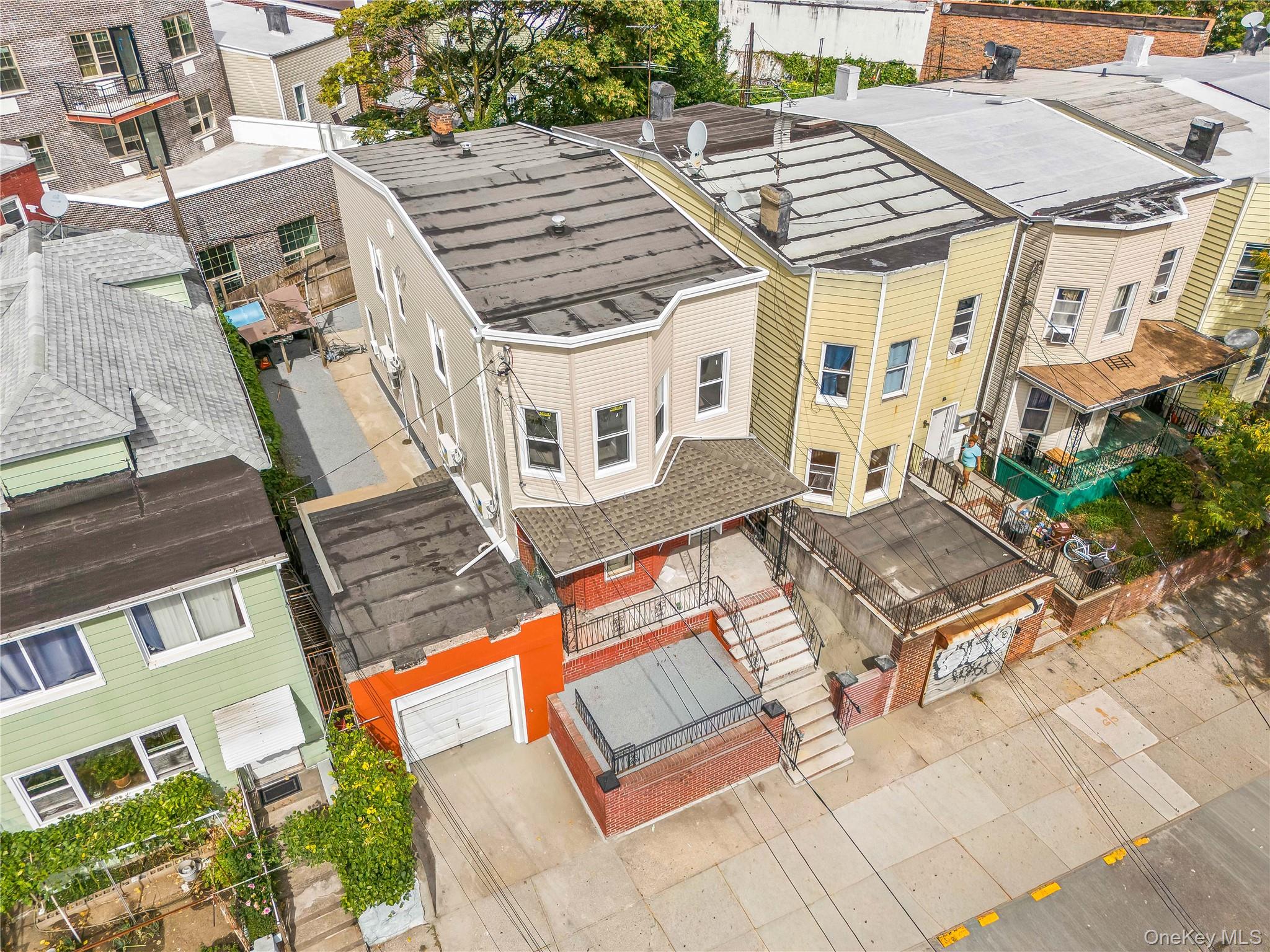 #2 photo, 9629 Corona Avenue, クイーンズ区 Corona , NY 11368