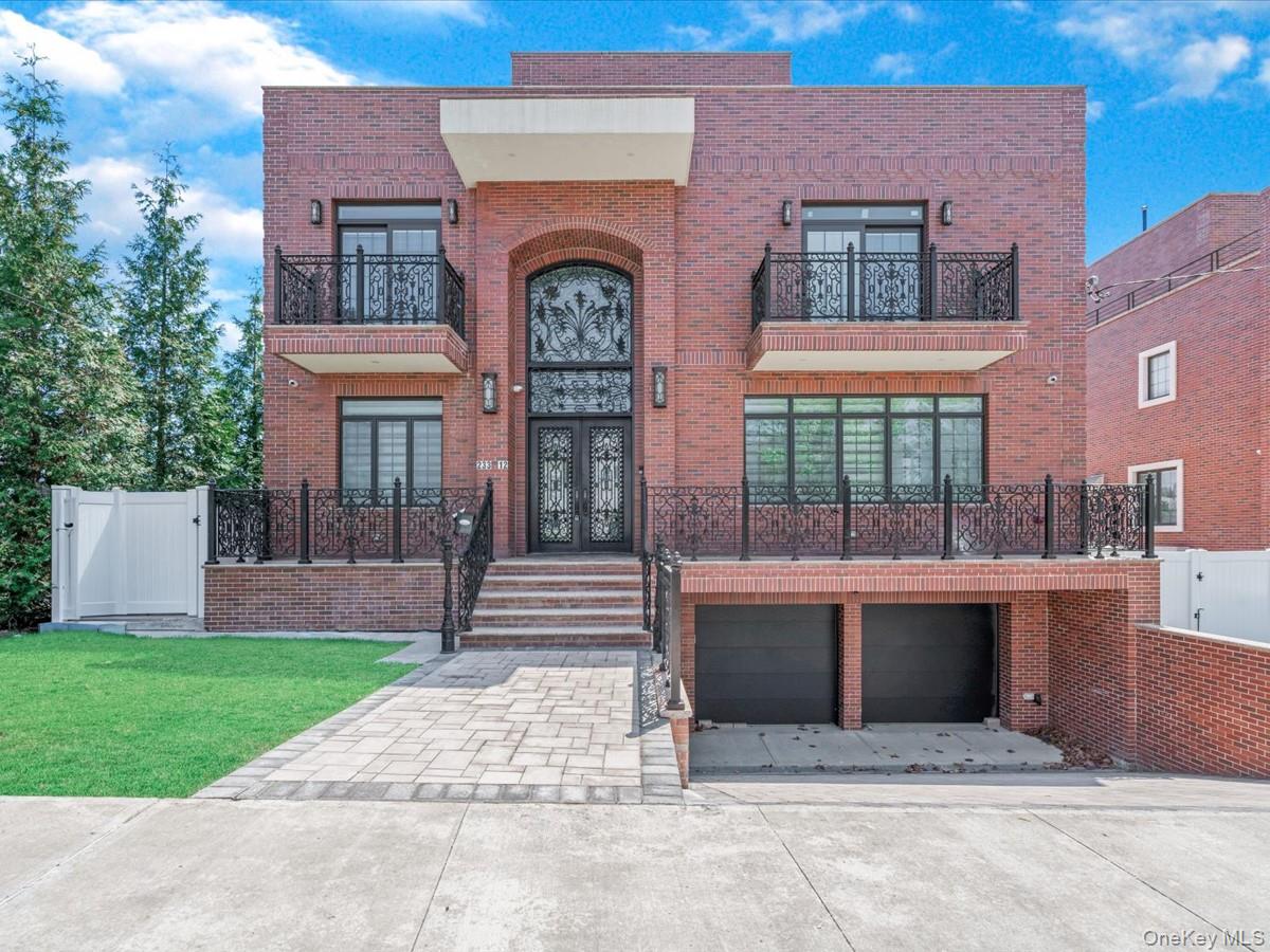 #1 photo, 233-12 Bay Street, クイーンズ区 Douglaston , NY 11363