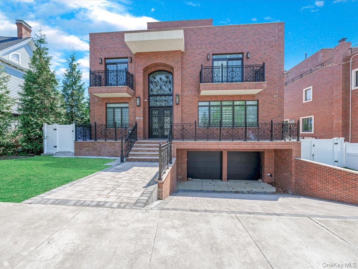 #2 photo, 233-12 Bay Street, クイーンズ区 Douglaston , NY 11363