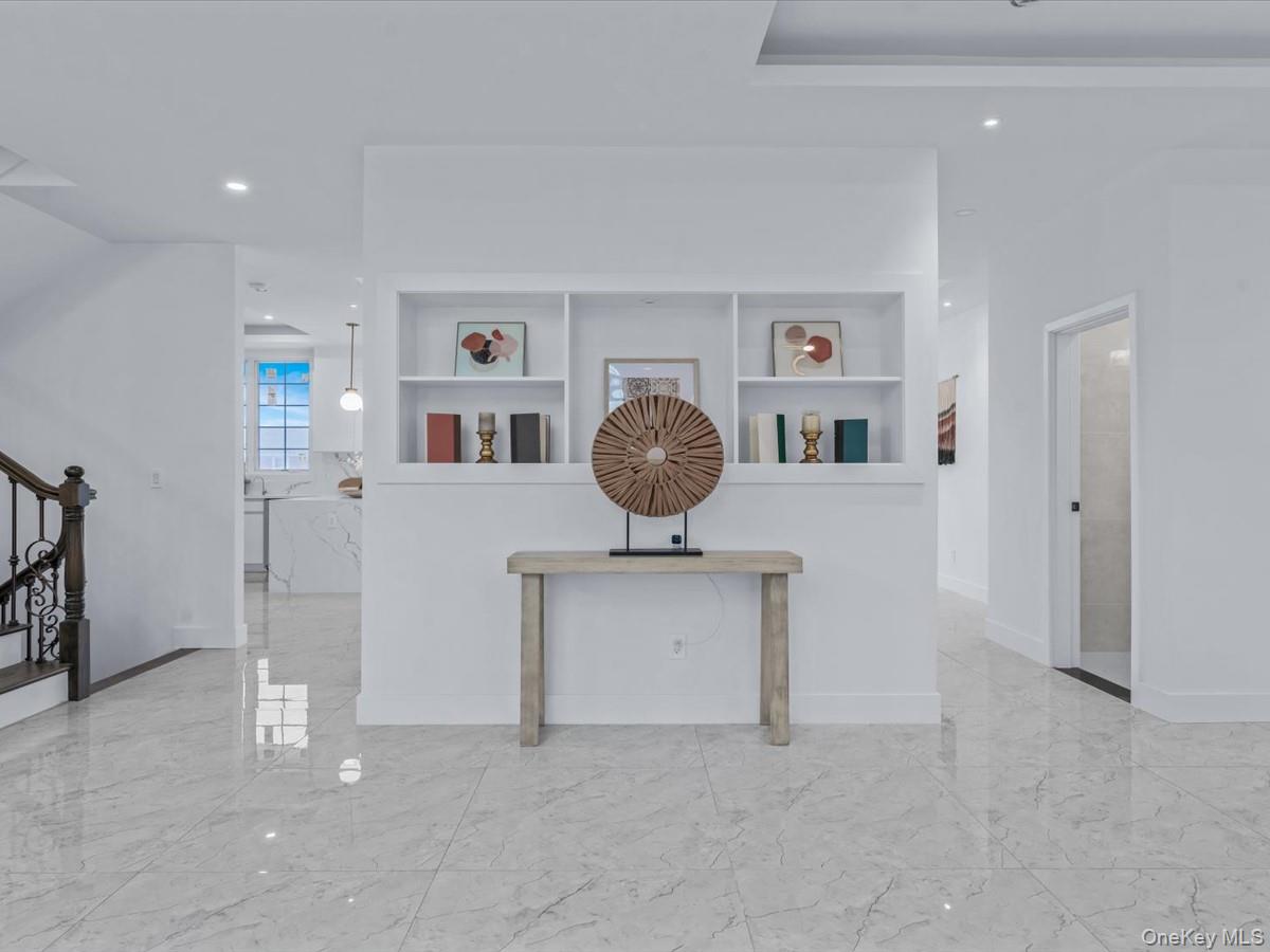 #4 photo, 233-12 Bay Street, クイーンズ区 Douglaston , NY 11363