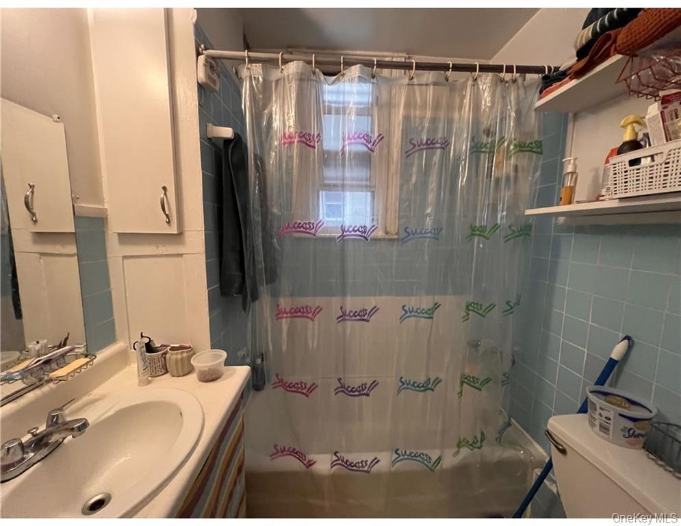 #10 photo, 862 Woodward Avenue, クイーンズ区 Ridgewood , NY 11385