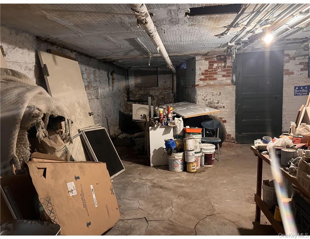 #16 photo, 862 Woodward Avenue, クイーンズ区 Ridgewood , NY 11385