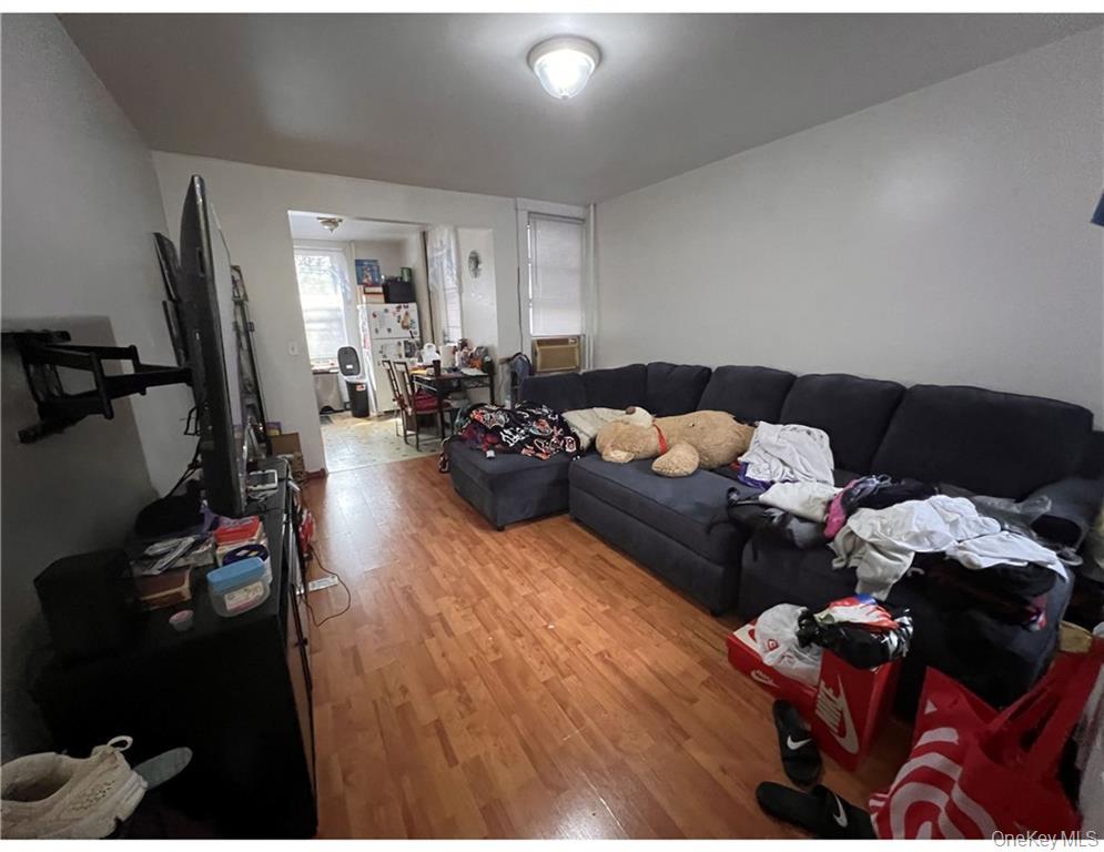 #7 photo, 862 Woodward Avenue, クイーンズ区 Ridgewood , NY 11385