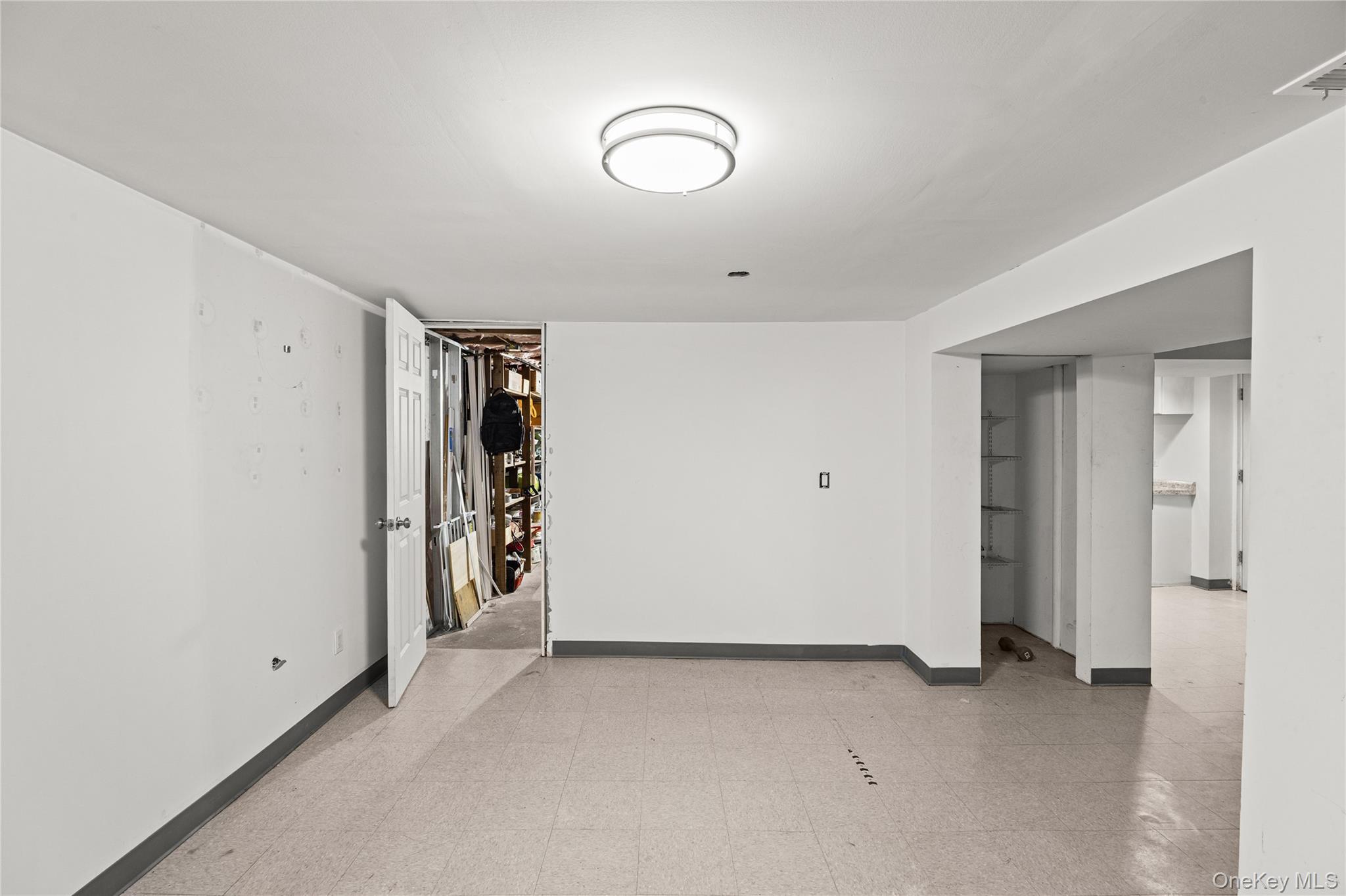 #11 photo, 9 Riviera Parkway, サフォーク郡 Lindenhurst , NY 11757