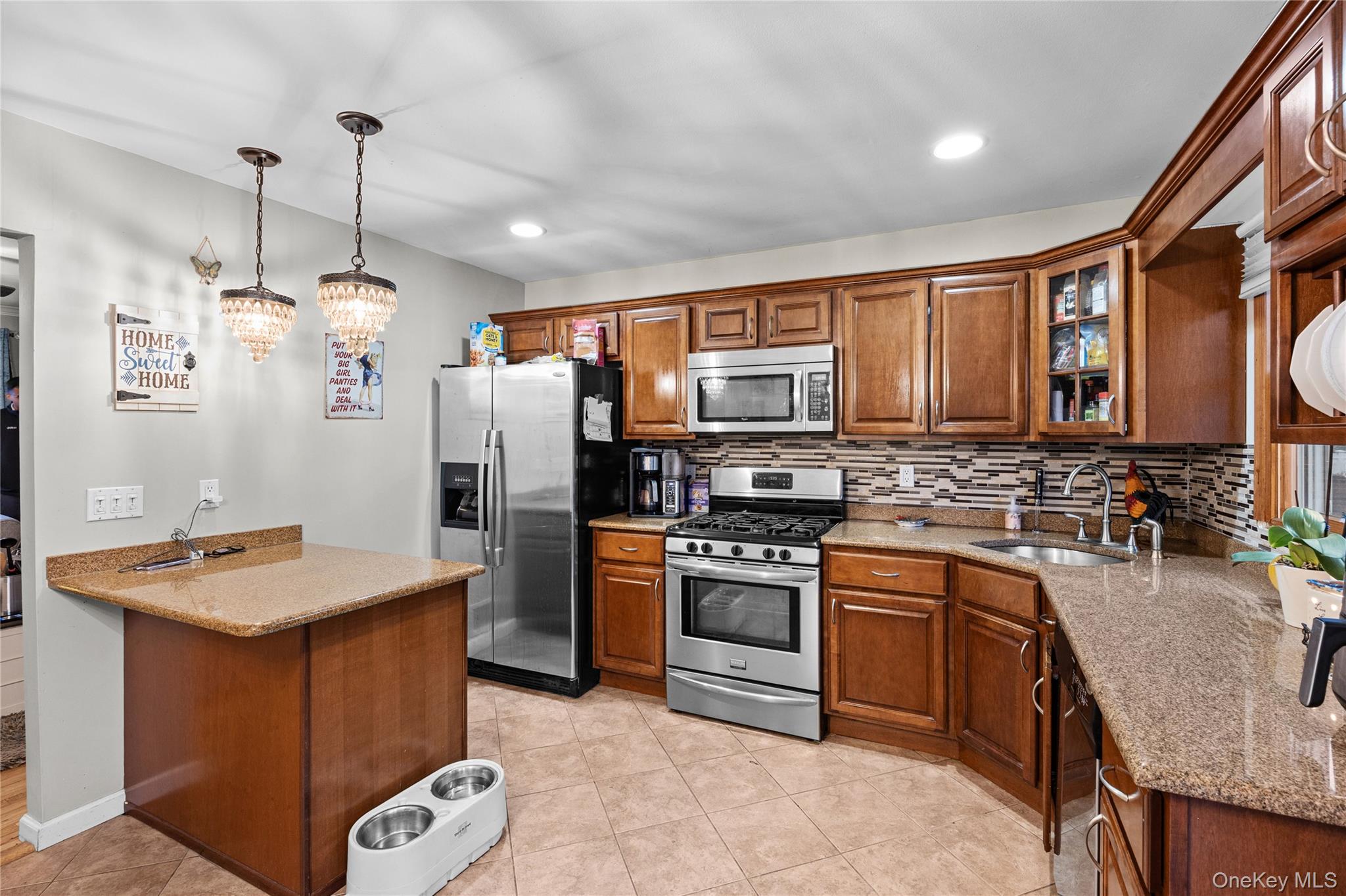 #5 photo, 9 Riviera Parkway, サフォーク郡 Lindenhurst , NY 11757