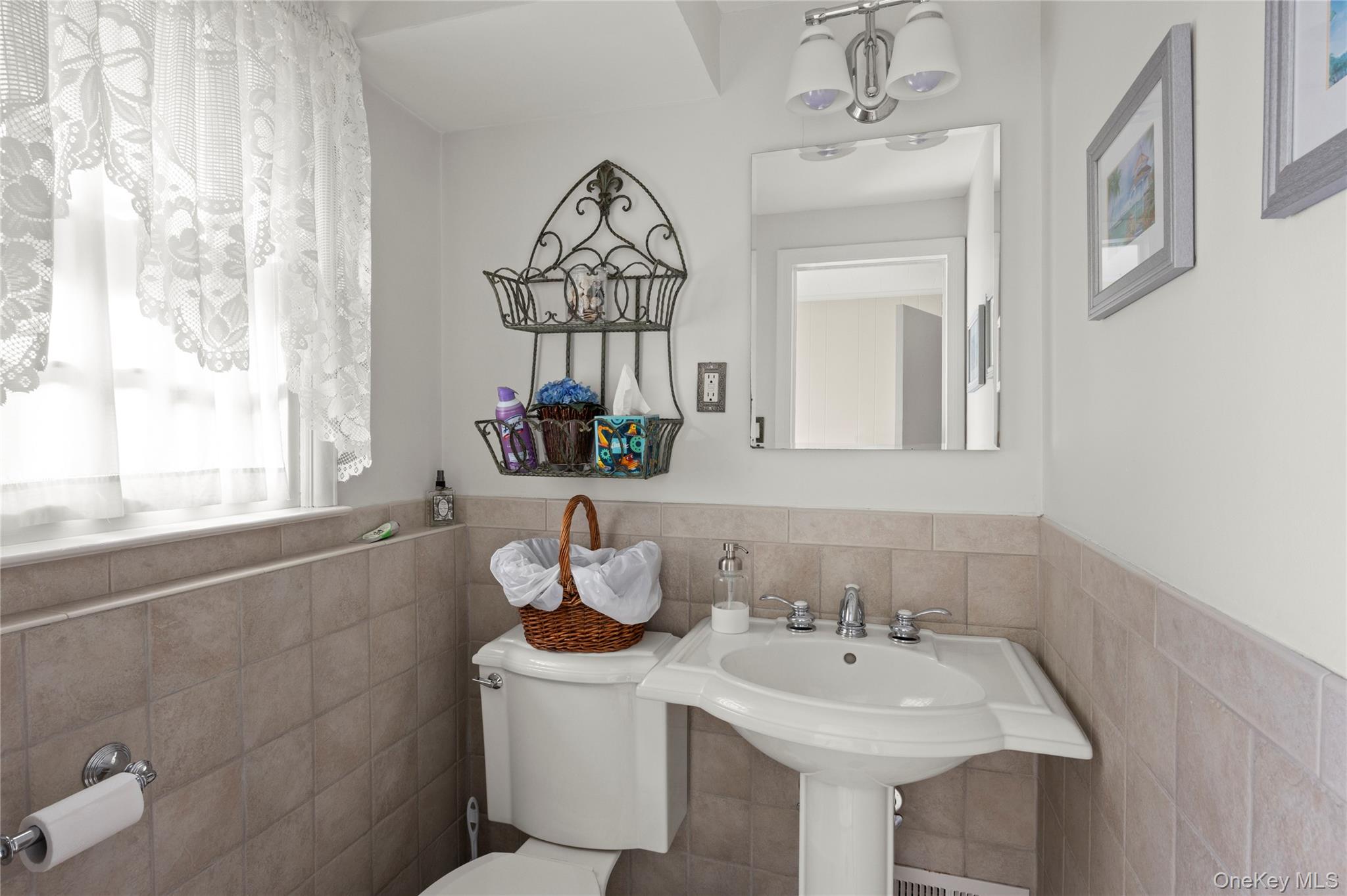 #11 photo, 6 Kipling Drive, Greenlawn , NY 11740