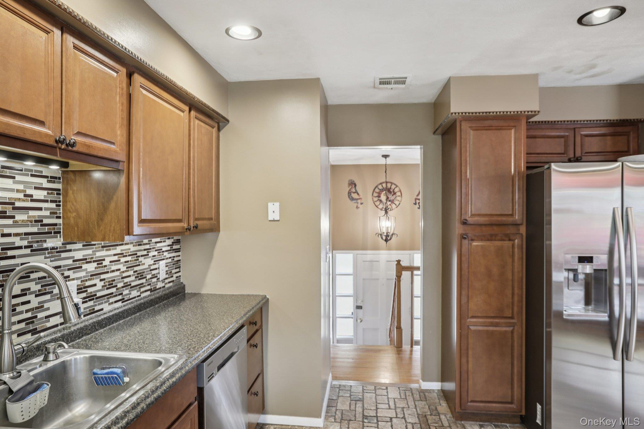 #13 photo, 48 Laura Drive, Airmont , NY 10952