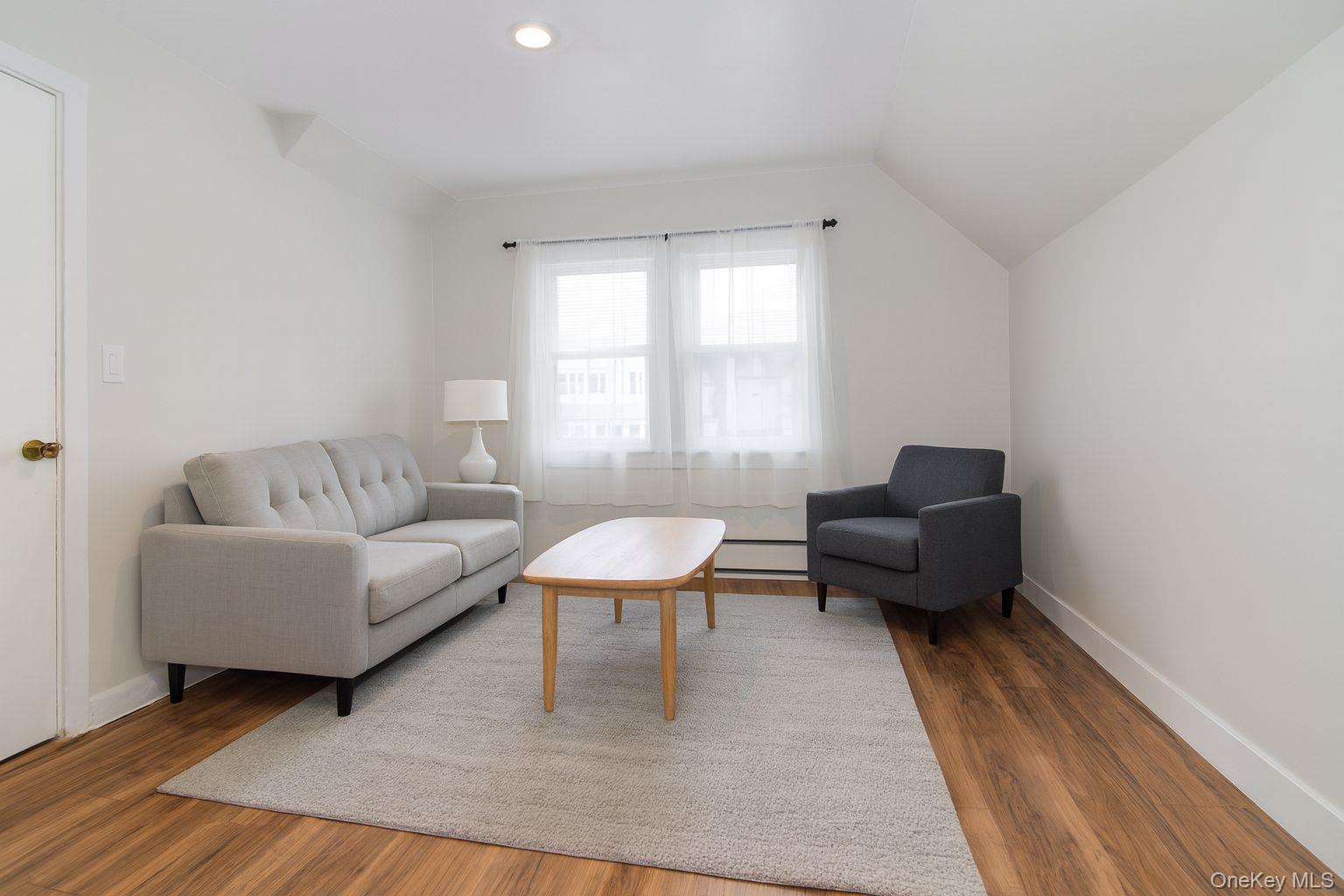 #12 photo, 311 Sixth Avenue, Pelham , NY 10803