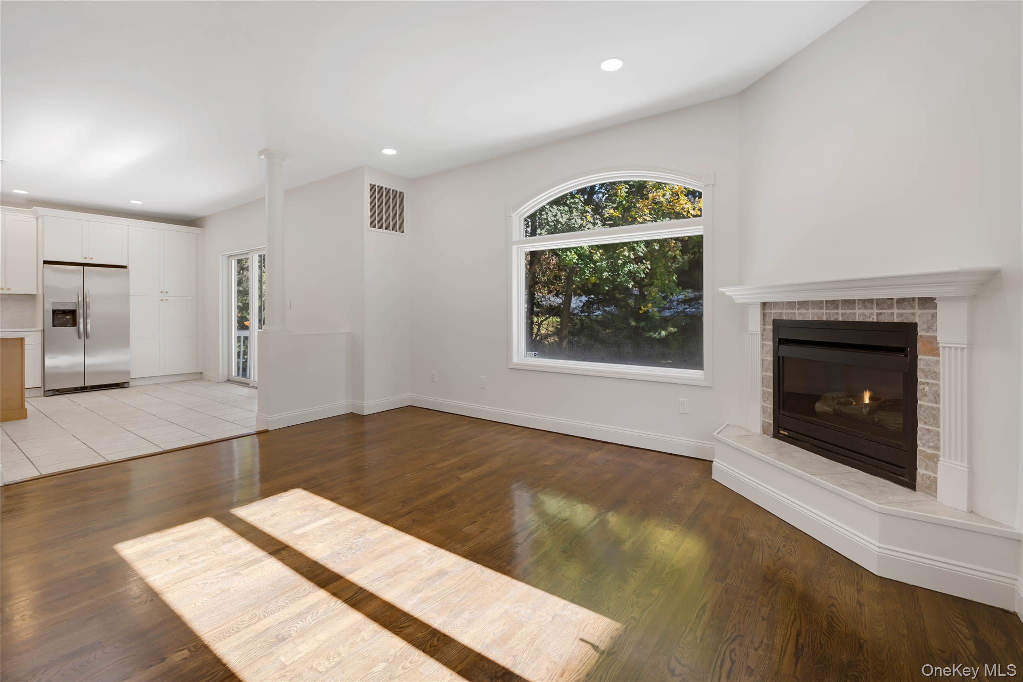 #11 photo, 35 Columbia Place, Mount Vernon , NY 10552