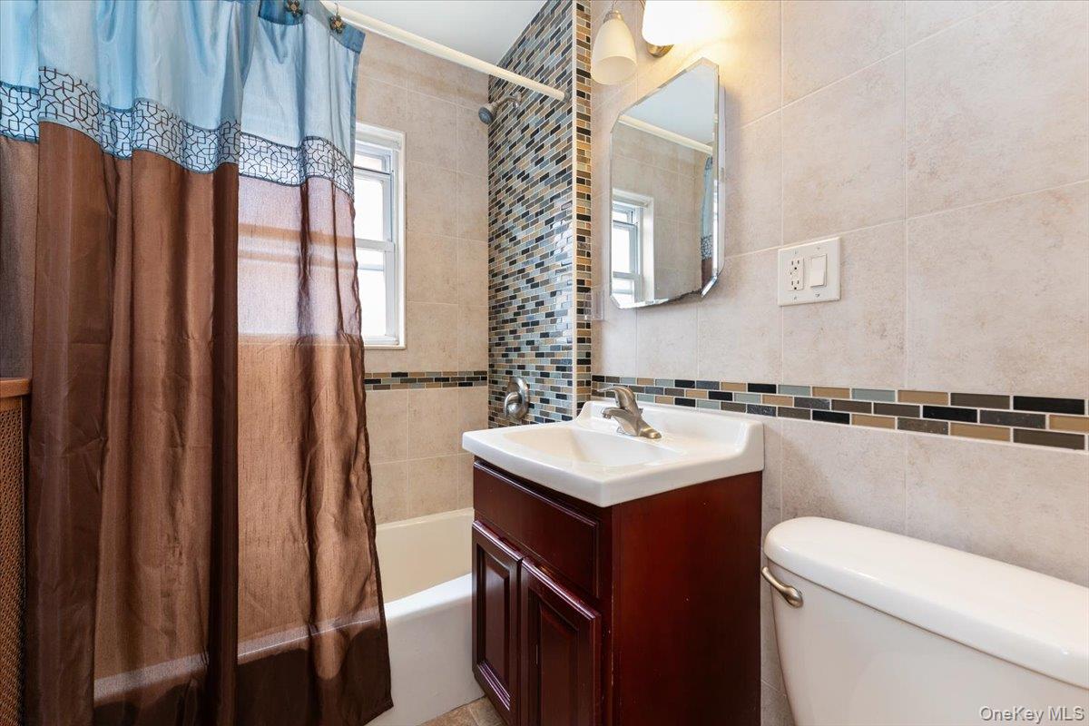 #14 photo, 3183 Waterbury Avenue, ブロンクス区 Bronx , NY 10465