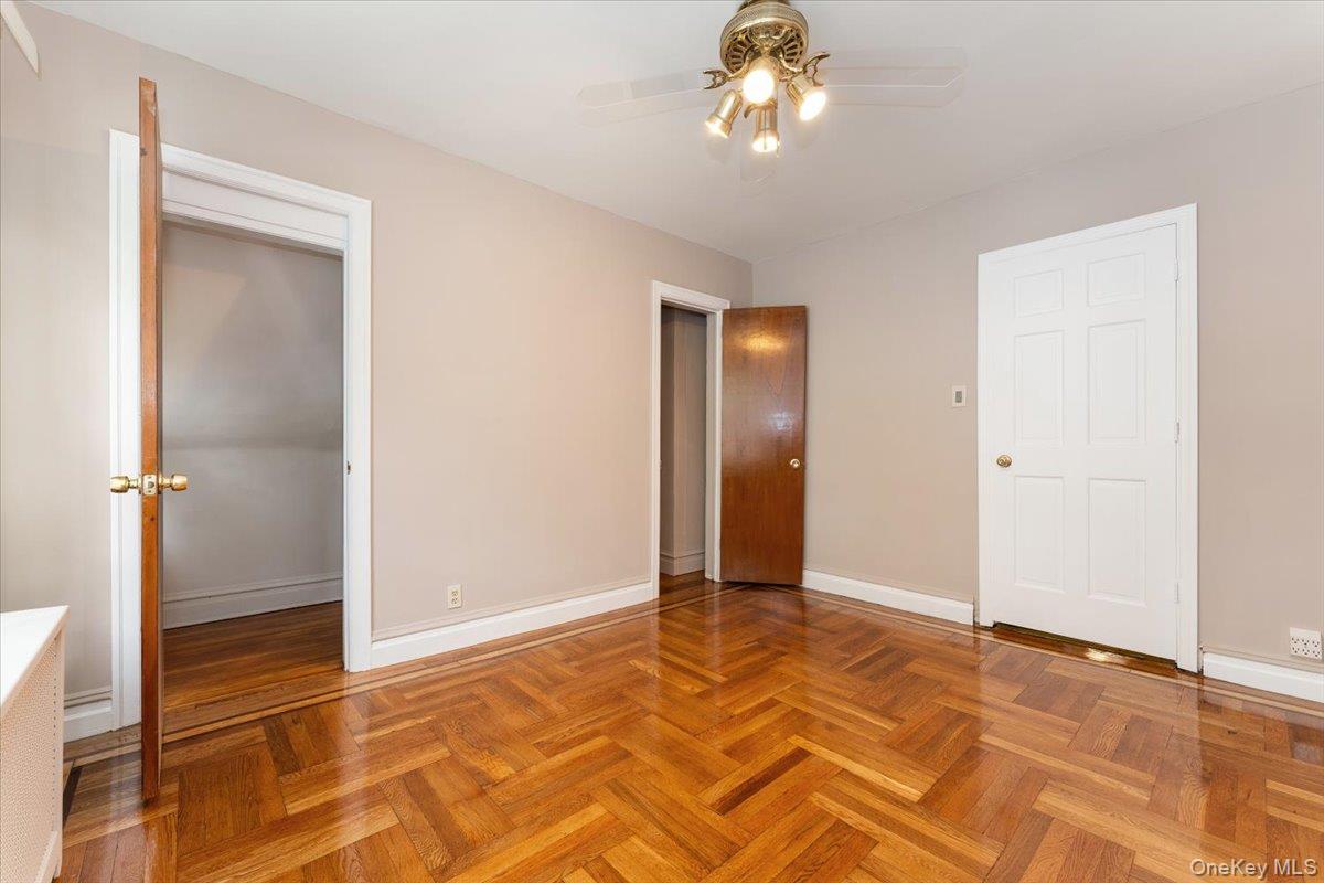 #20 photo, 3183 Waterbury Avenue, ブロンクス区 Bronx , NY 10465