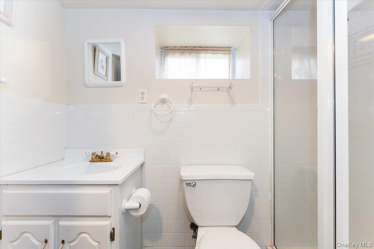 #5 photo, 3183 Waterbury Avenue, ブロンクス区 Bronx , NY 10465