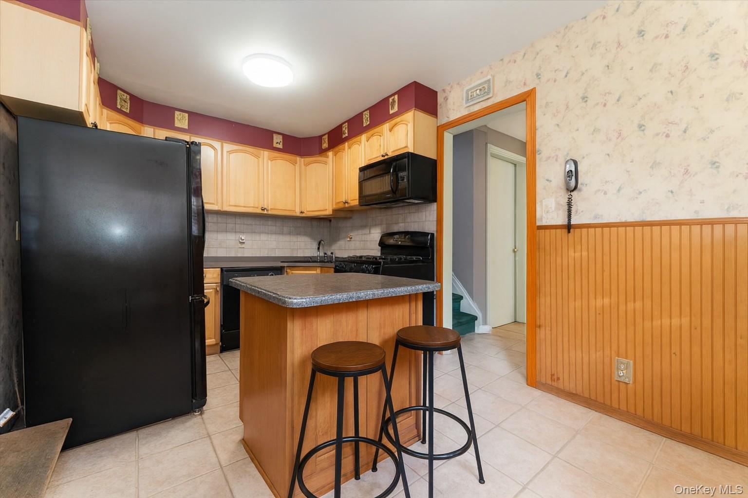 #9 photo, 3183 Waterbury Avenue, ブロンクス区 Bronx , NY 10465