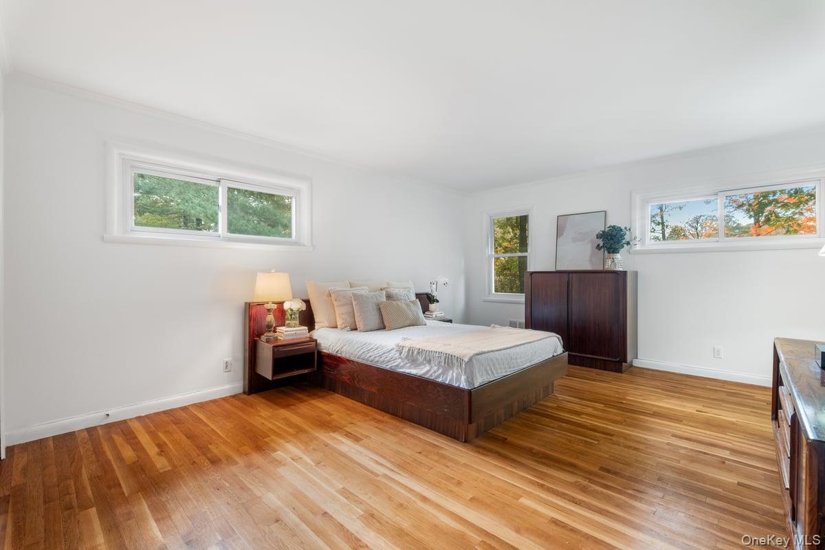 #11 photo, 56 Winslow Road, White Plains , NY 10606