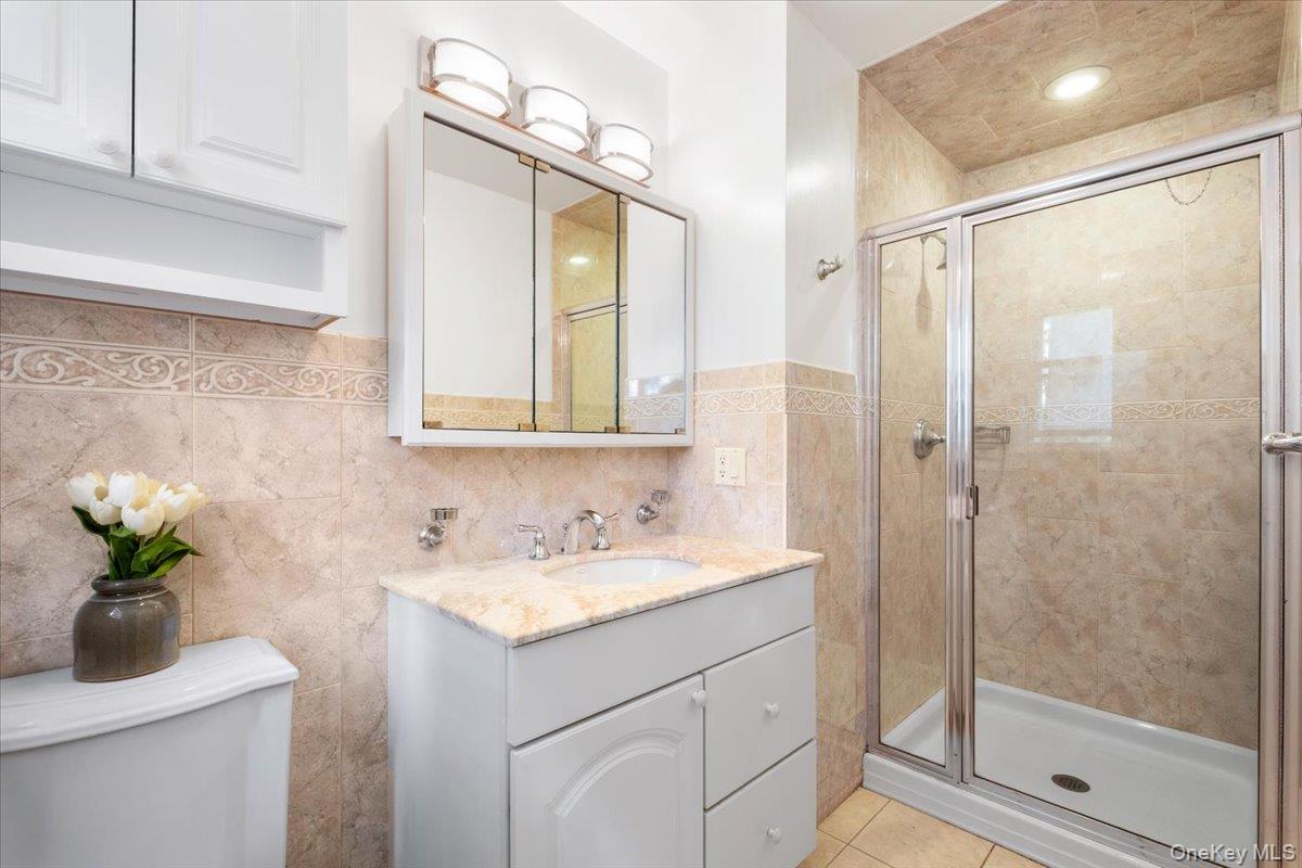 #13 photo, 56 Winslow Road, White Plains , NY 10606