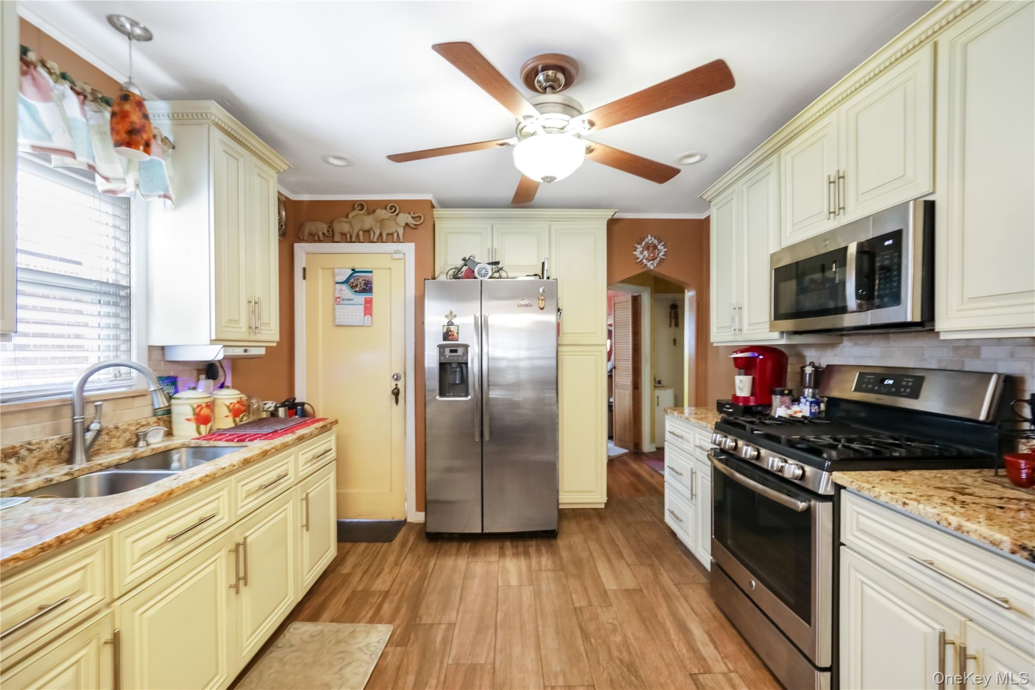 #14 photo, 115-70 230th Street, クイーンズ区 Cambria Heights , NY 11411