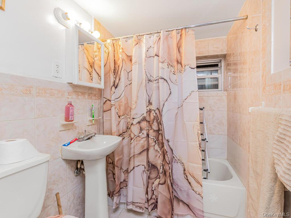 #13 photo, 1260 Adee Avenue, ブロンクス区 Bronx , NY 10469