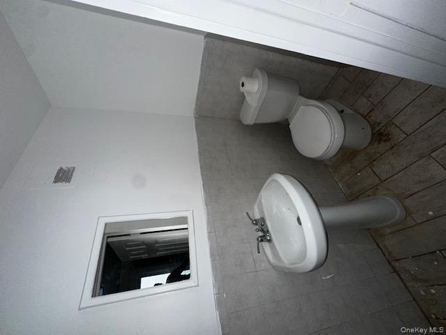 #9 photo, 22 Bain Avenue, Poughkeepsie , NY 12601