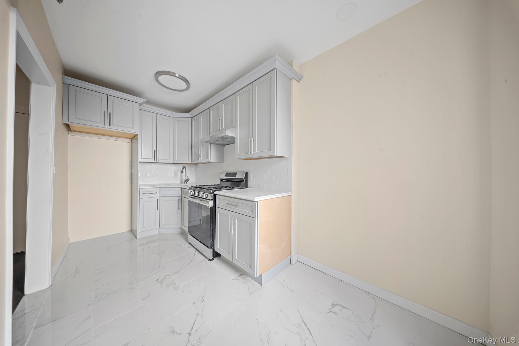 #15 photo, 1372 Shakespeare Avenue, ブロンクス区 Bronx , NY 10452