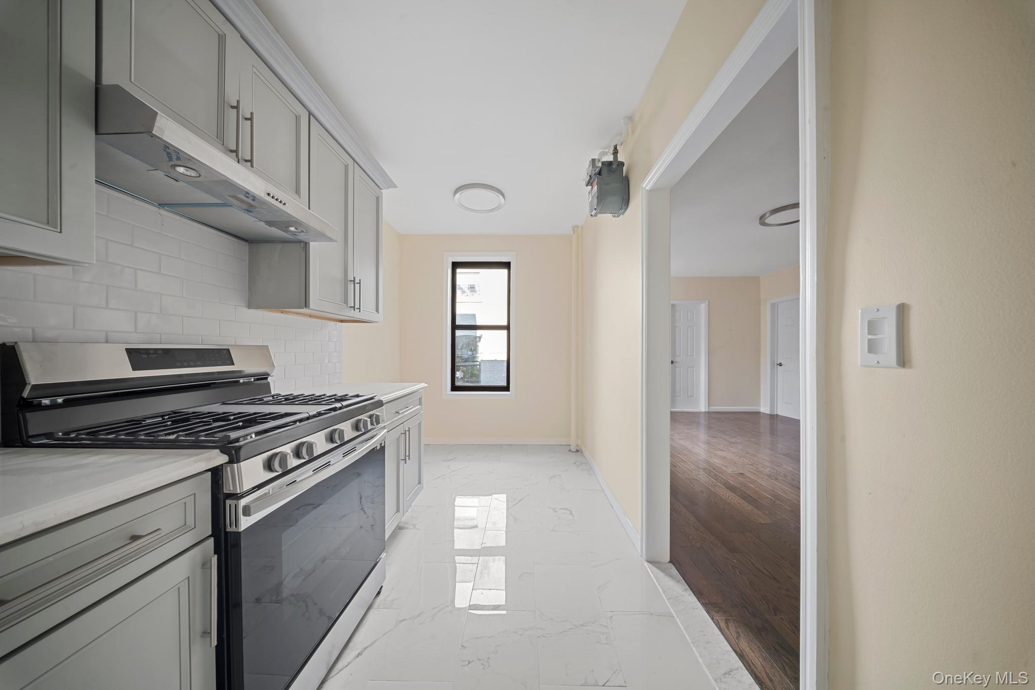 #17 photo, 1372 Shakespeare Avenue, ブロンクス区 Bronx , NY 10452