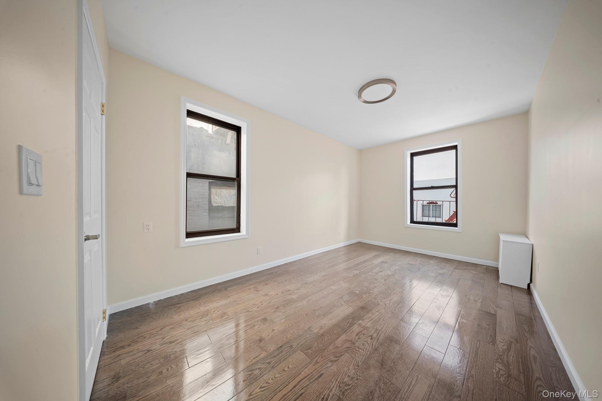 #4 photo, 1372 Shakespeare Avenue, ブロンクス区 Bronx , NY 10452